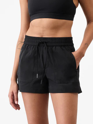 Trekkie North Mid Rise Short | Athleta