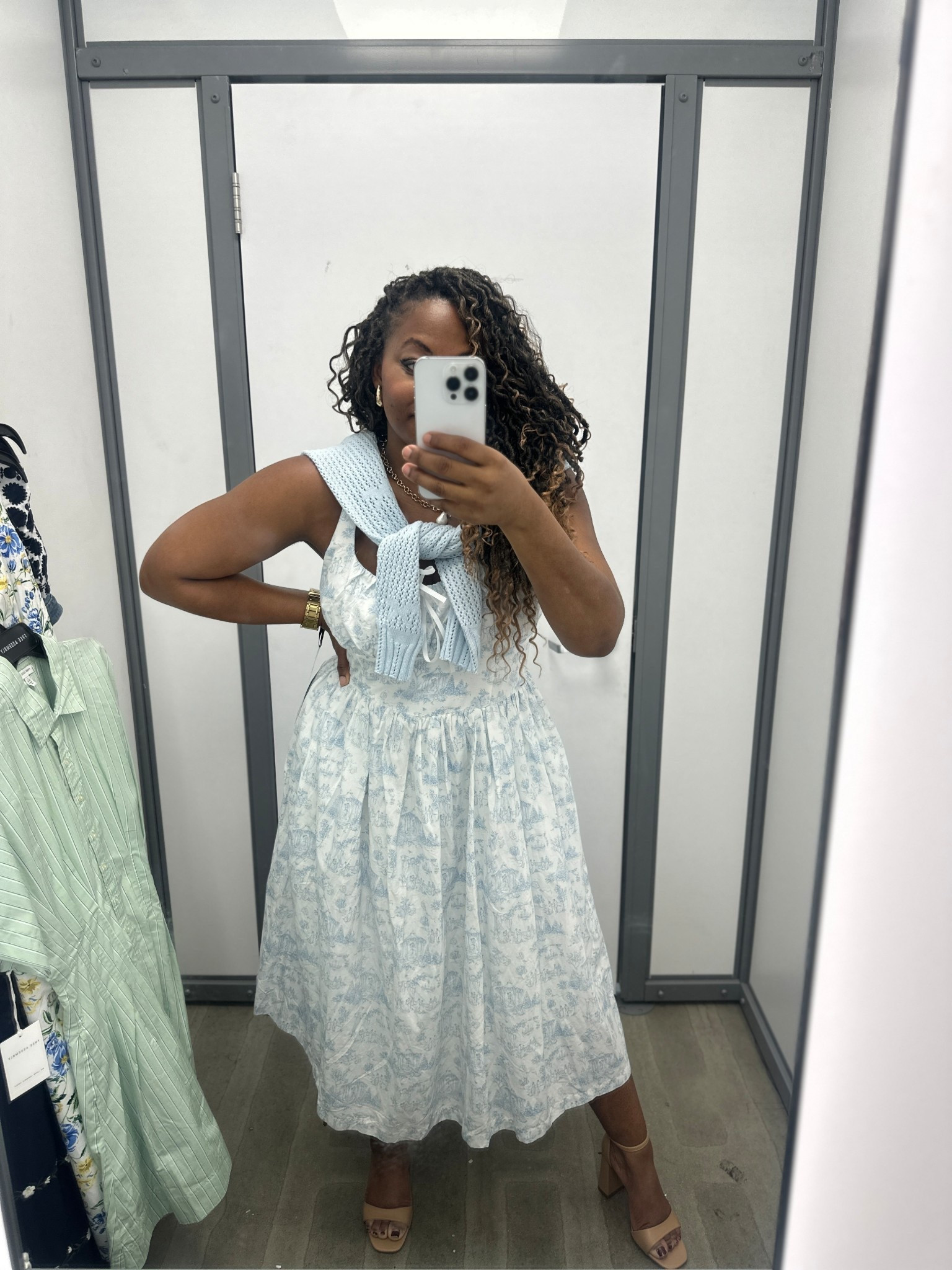 This Bridgerton inspired dress is so beautiful for spring and summer! 

They only had a large and I needed a small so I will definitely have to go get my size because it’s so gorgeous!