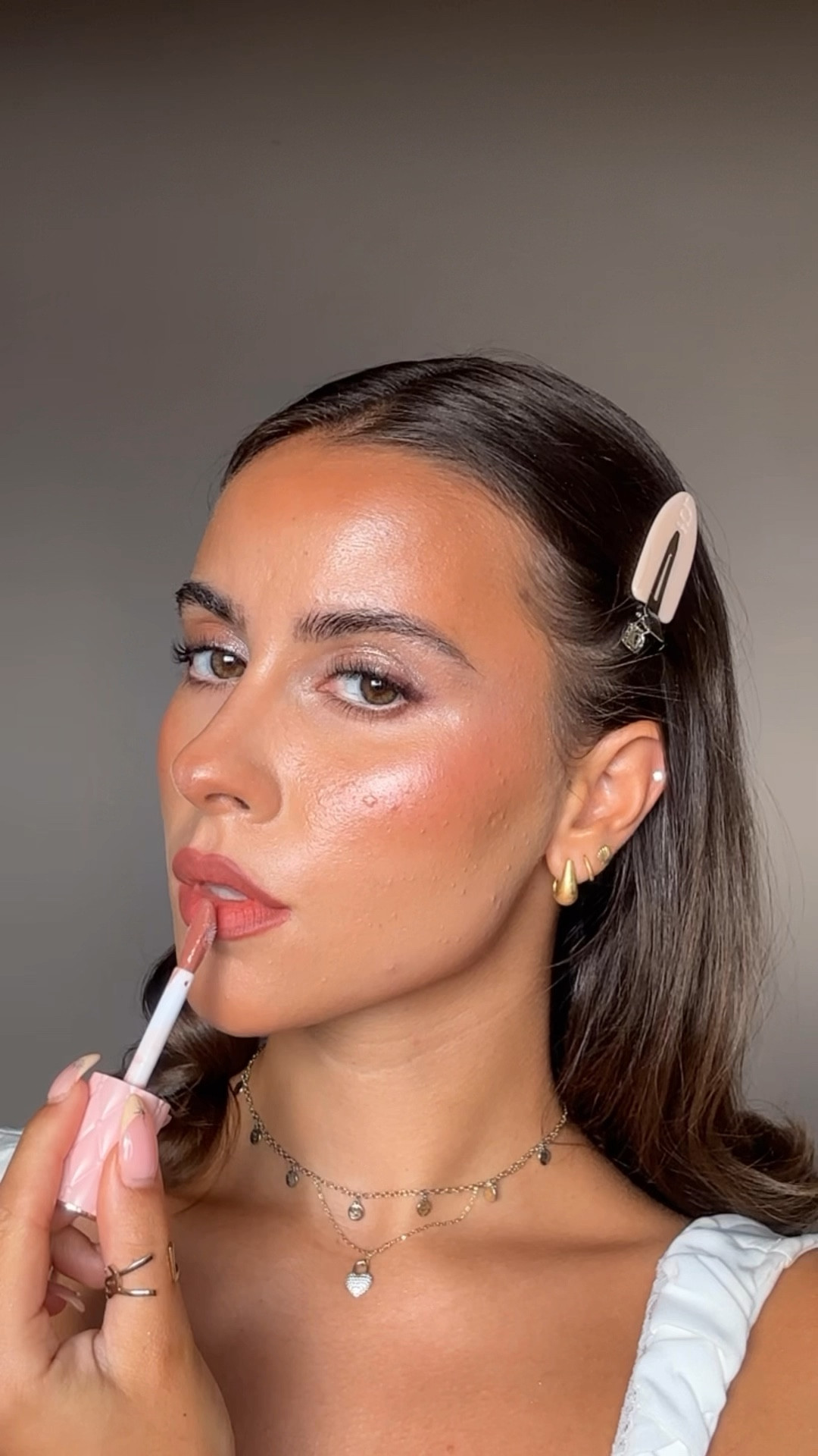 Victoria Secret Lip Combo 🎀  Charlotte tilbury discount code for 15% off: LEAHHHFAIREFA6CB 🤍




#LTKbeauty #LTKmakeup #LTKgrwm