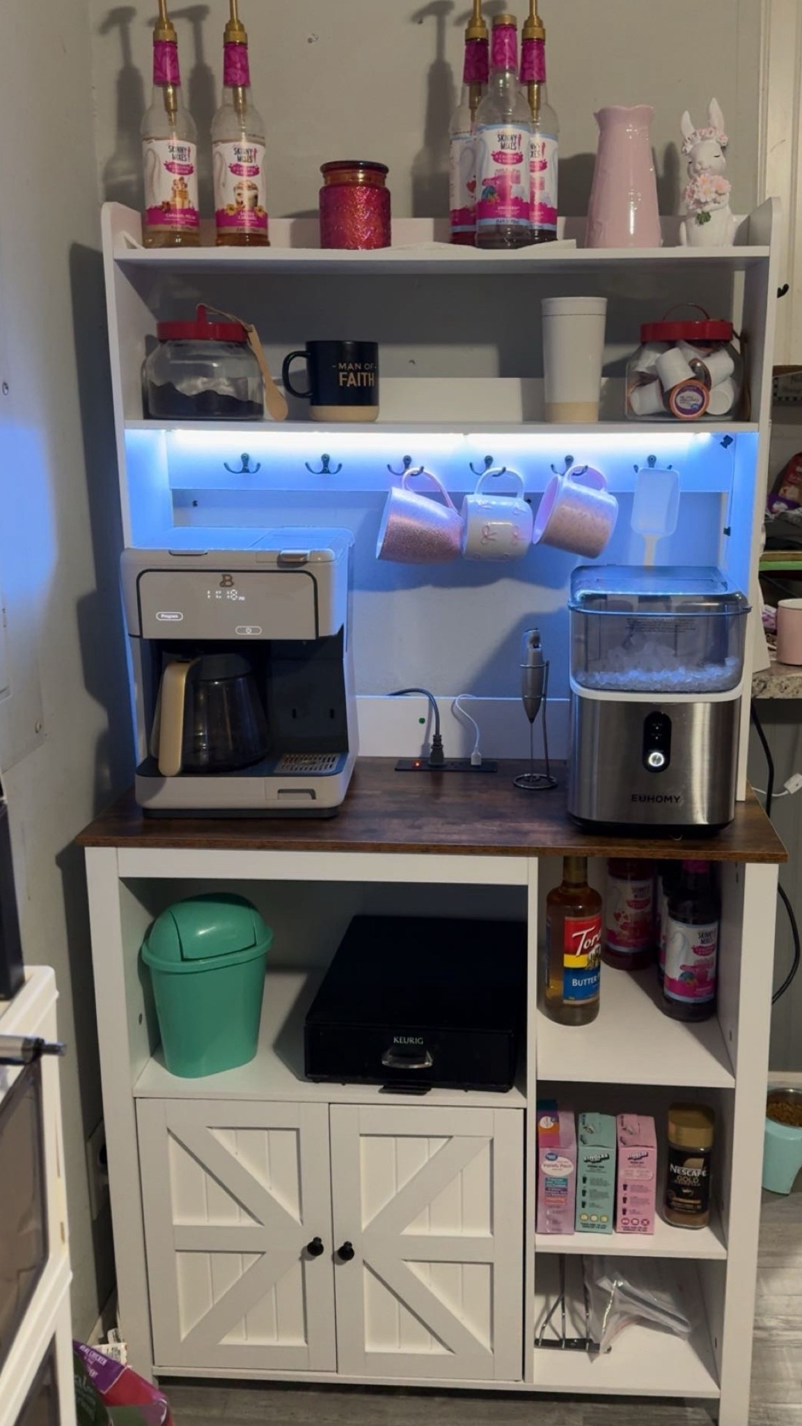 My new coffee bar and I love it❤️❤️