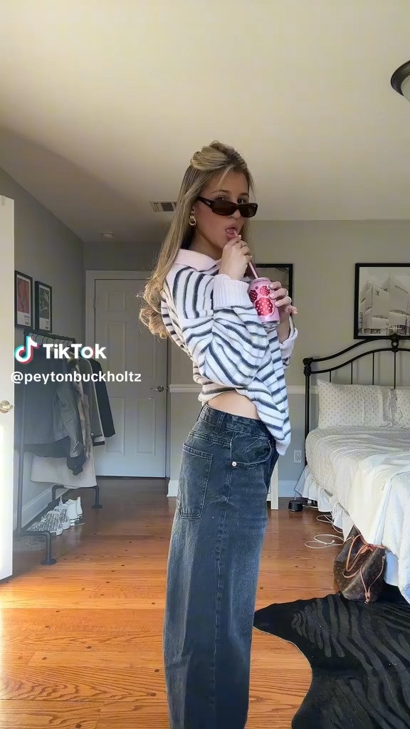 Striped sweater pink and blue size large  

 #LTKU #LTKSaleAlert #LTKStyleTip