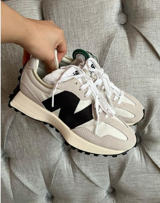 New Balance Women's 327 Shoes | Dick's Sporting Goods | Dick's Sporting Goods