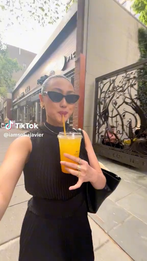 q1 bonus unlocked!! love to treat myslef with a quick shopping trip in the city! 🛍️🩷 

 

#LTKSeasonal #LTKStyleTip #LTKWorkwear