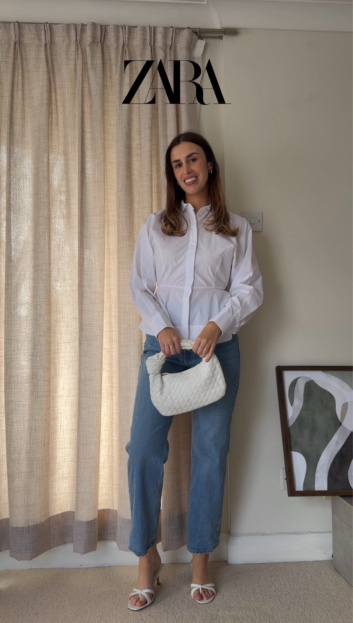 Zara white shirt. Wearing a size XS.

#LTKireland #LTKeurope #LTKdatenight