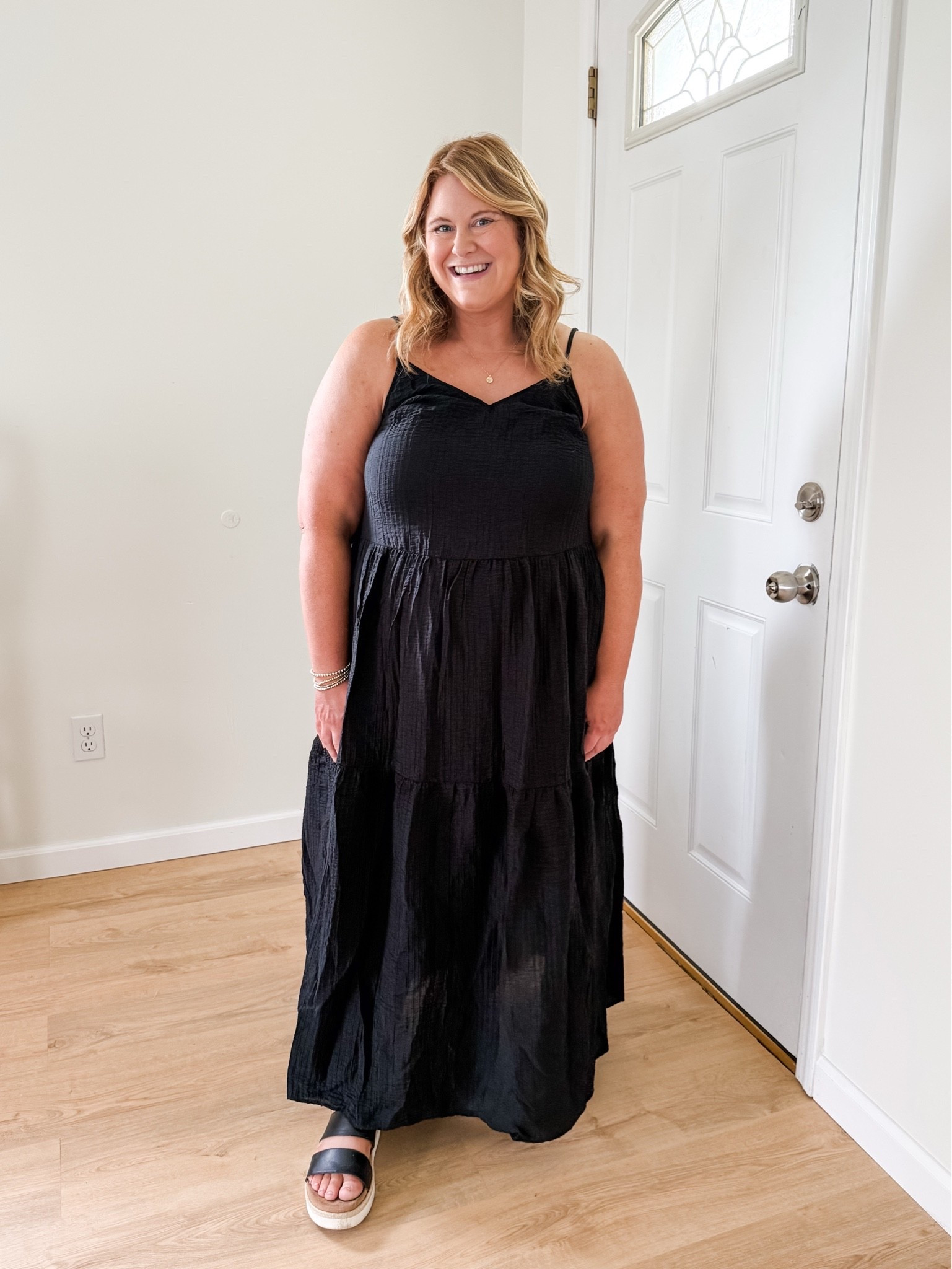 Wearing an XL in my dress. Bump friendly! Also linked a bunch of other target dresses on sale!!

#LTKBump #LTKMidsize #LTKSaleAlert
