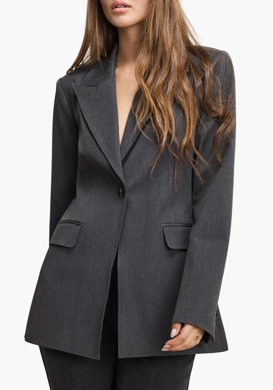 If you’ve been eyeing new denim or a cozy coat — this is your sign 🛍️ Nordstrom End Of Winter Sale = dresses, boots, shoes, bags & jackets all marked down!#NordstromStyle #NordstromClearance #WinterSavings #JeansDeal #DressOnSale #BootDeals #ShoeSale #BagDeals #JacketOnSale #CozyChic #WinterShopping #SaleSeason #FashionMustHaves #StealTheDeal

#LTKSeasonal #LTKSaleAlert #LTKU