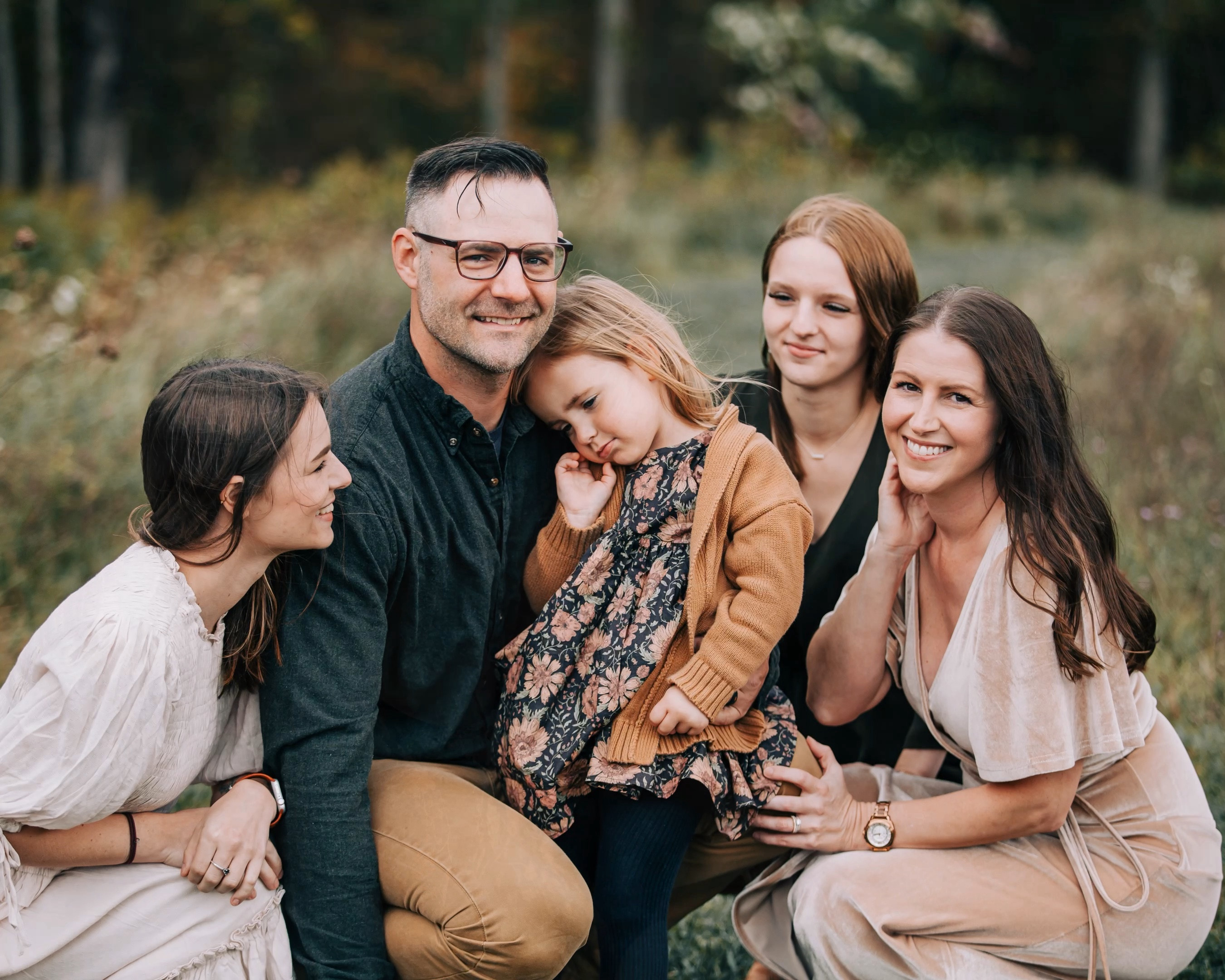 Here’s your reminder to book your family photo session if you haven’t yet! I’ve been wanting to do family + lifestyle photos for a while now and the windy, rainy Michigan weather made this an easy decision this year!



#family #familyphotography #familyphotos #lifestyle #lifestylephotography 

#LTKfamily #LTKSeasonal #LTKHoliday