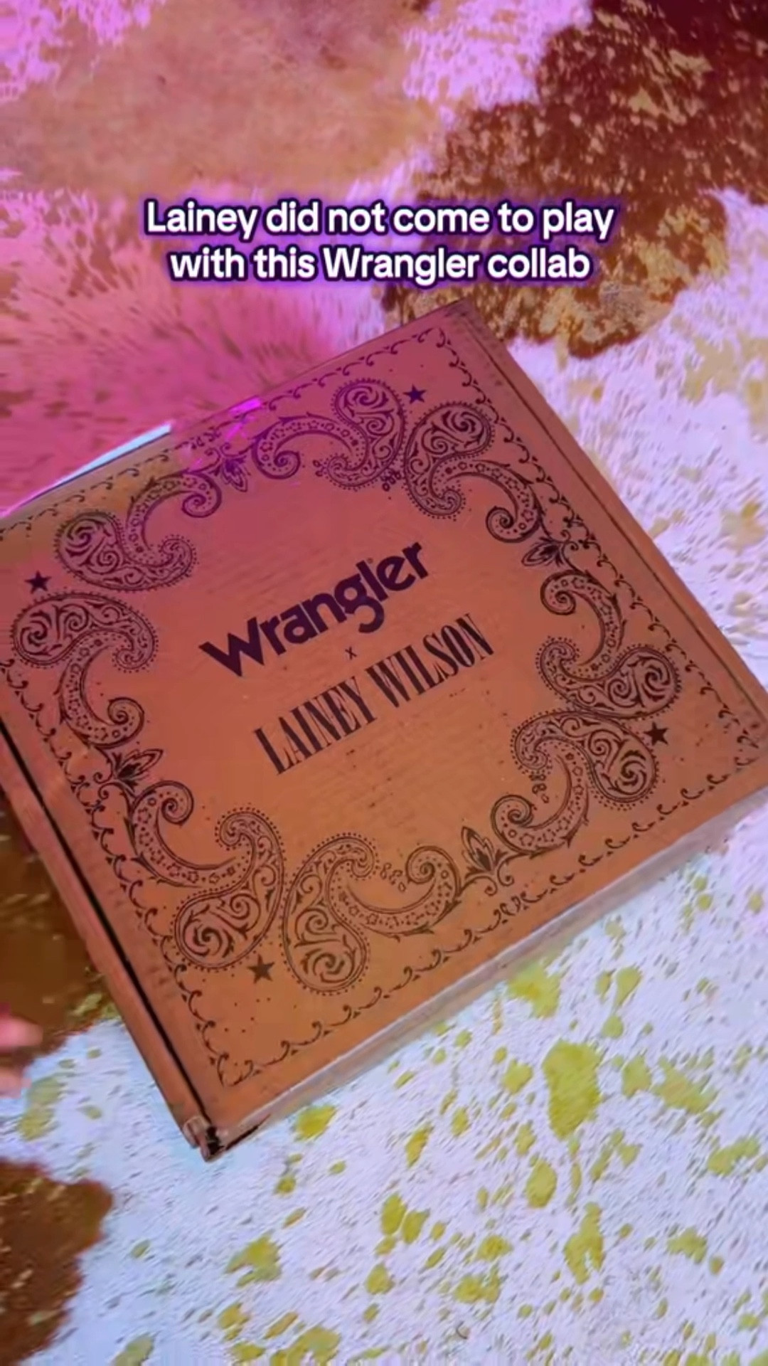 Living for the Lainey Wilson x Wrangler collab 

#LTKU #LTKStyleTip #LTKMidsize