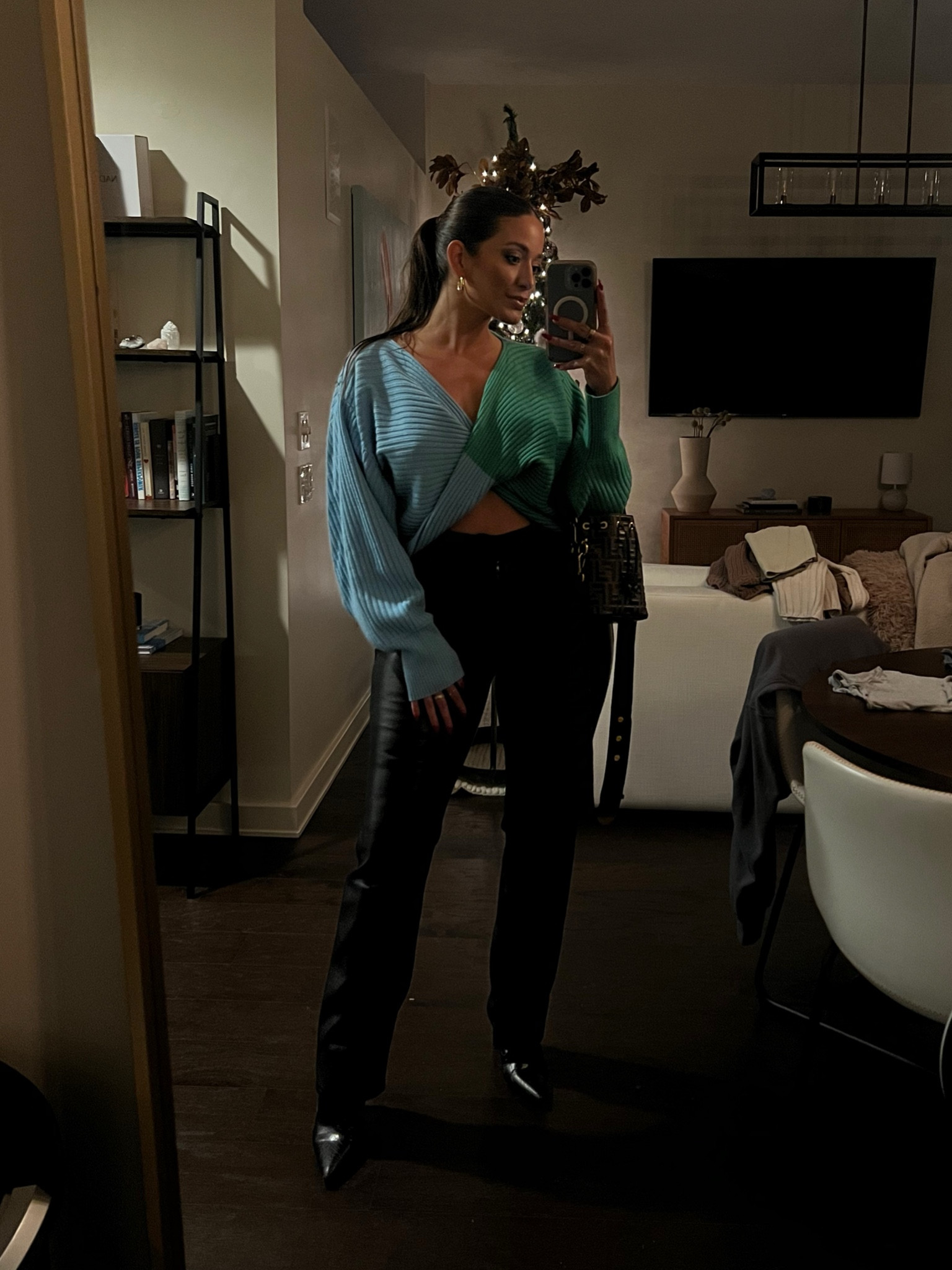 a perfect sweater with my fave leather pants