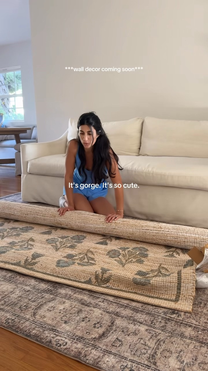 the prettiest rug ever!! 🤍

#LTKActive #LTKootd #LTKHome