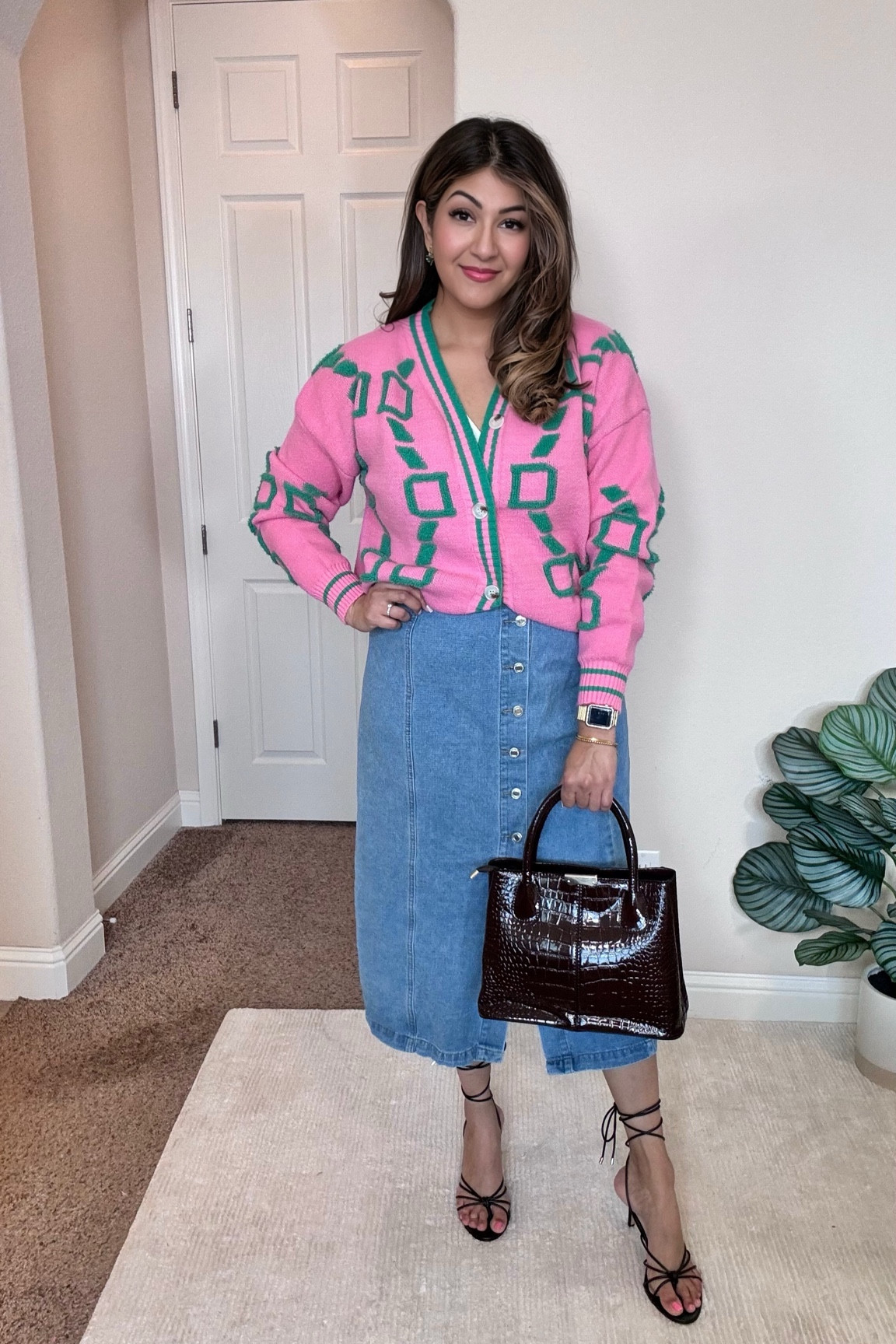 This pink cardigan sweater is so gorgeous and so affordable from Temu! Paired either this denim skirt and top handle bag.

Midsize spring outfit / temu outfit / temu find / Valentine’s Day outfit / size 12 outfit / size 10 outfit 

#LTKmidsize #LTKSeasonal #LTKfindsunder50