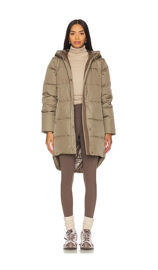 Sierra Convertible Jacket in Coyote Brown | Revolve Clothing (Global)