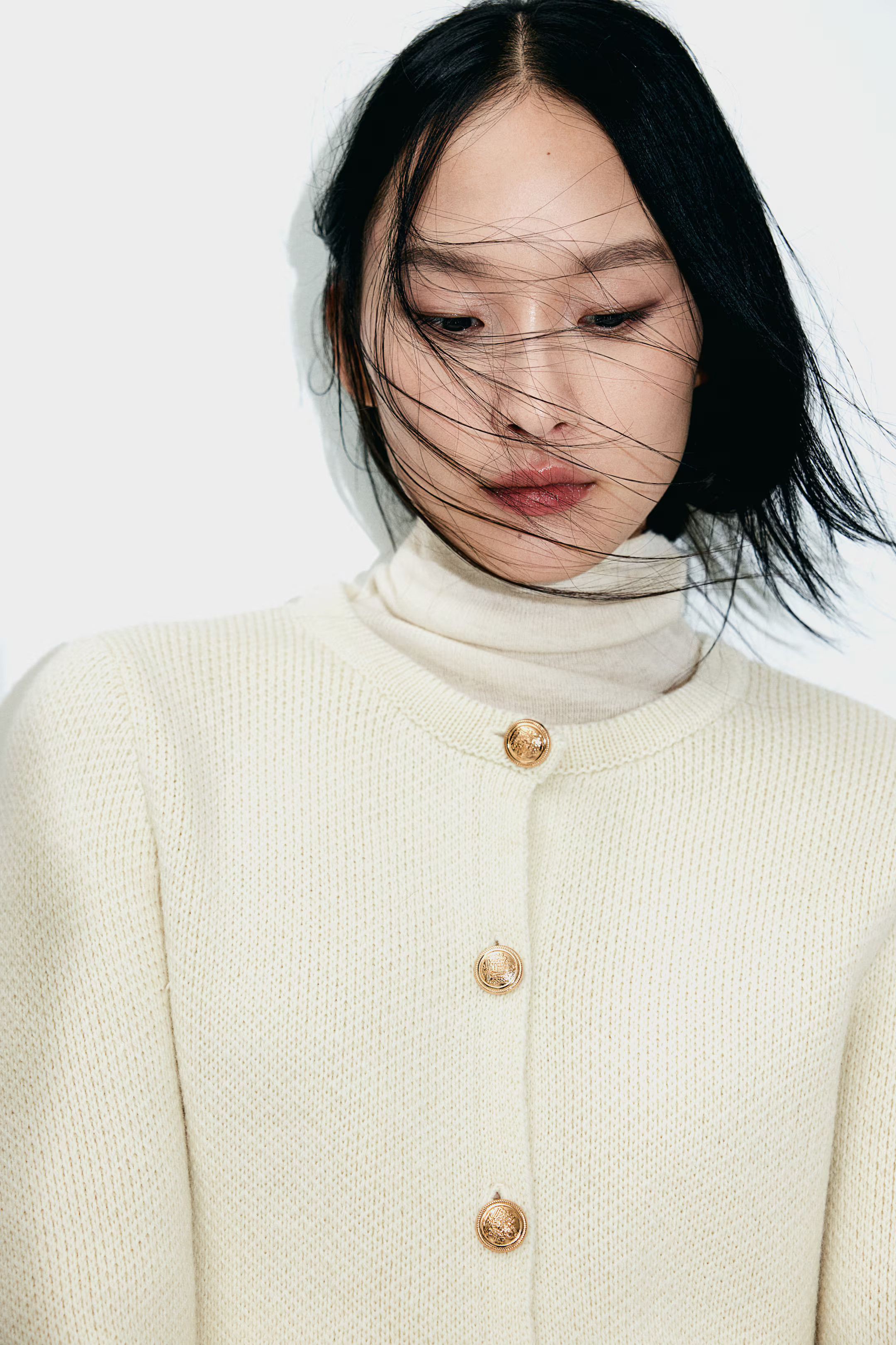 Pocket-detail cardigan - Cream - Ladies | H&M GB | H&M (UK, MY, IN, SG, PH, TW, HK)