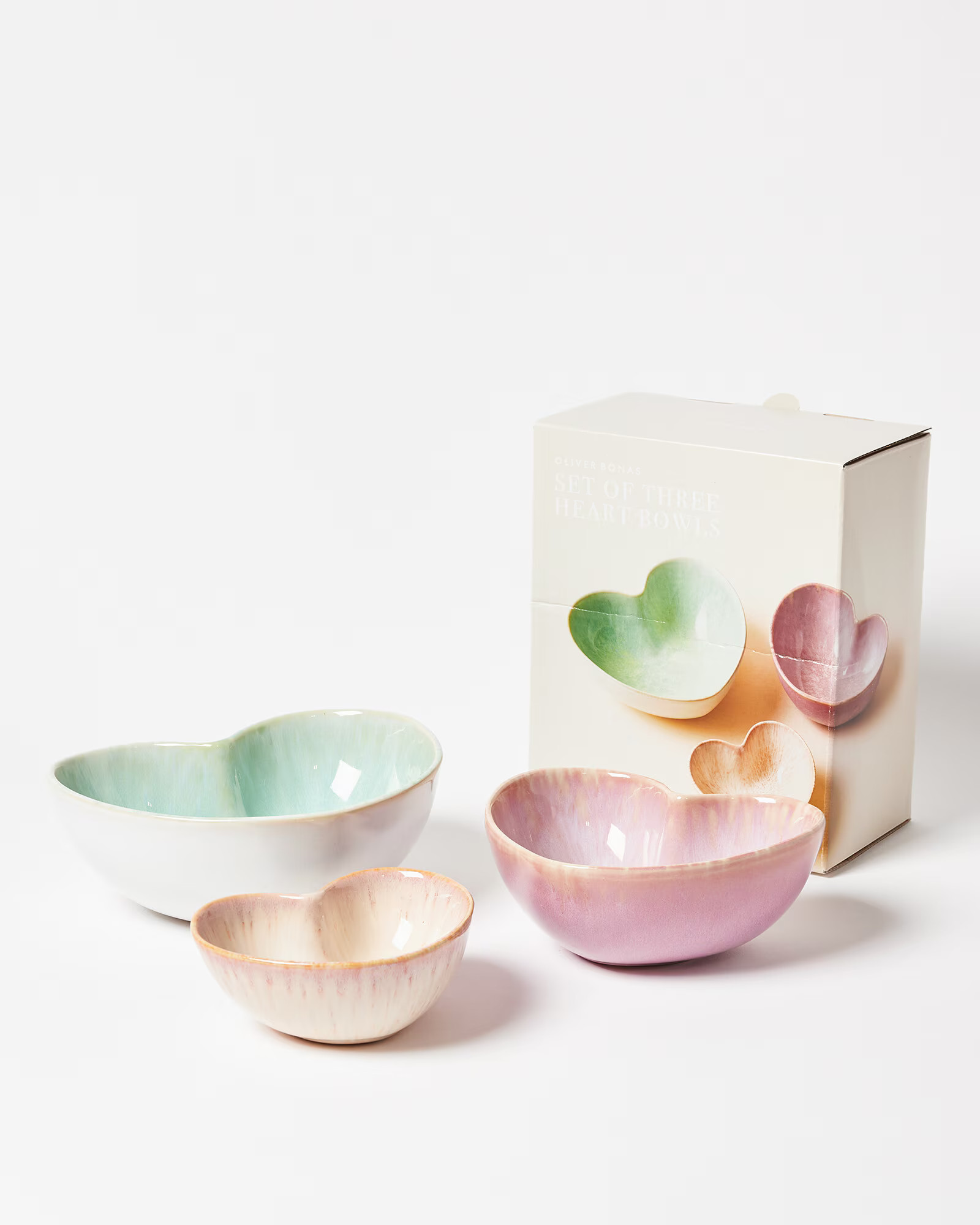 Amara Ceramic Heart Bowls Set of Three | Oliver Bonas (Global)