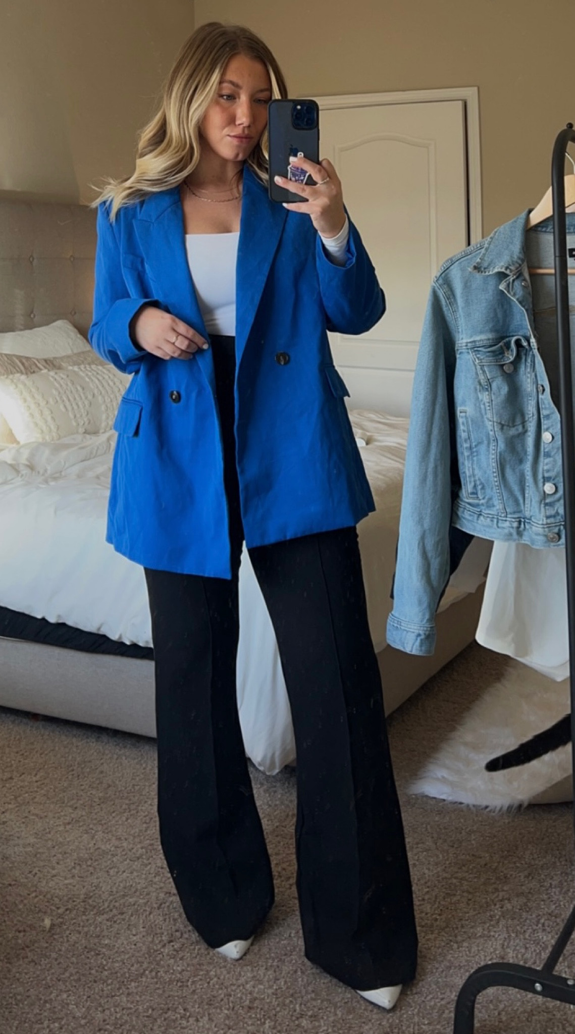 Trendy business professional work outfit. Mid size work outfit #midsizeworkattire #workoutfit #trendyworkoutfit #ootd #falloutfit 

#LTKHoliday #LTKworkwear #LTKstyletip