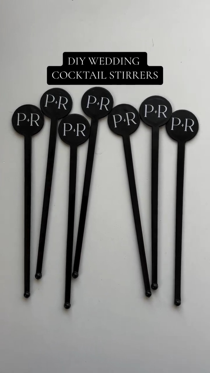 DIY wedding cocktail stirrers #weddingdiy #diytutorial #customdrinkstirrers #weddingplanning #diywedding #diybride #cricuttutorials #wedding