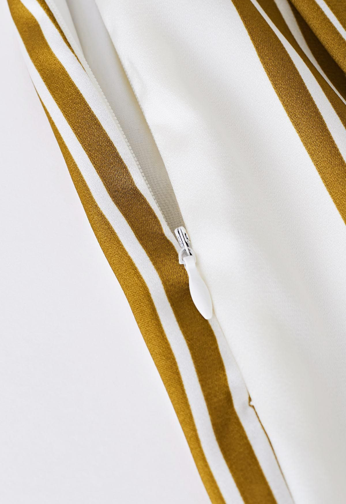 Contrast Stripe Straight-Leg Satin Pants in Mustard | Chicwish