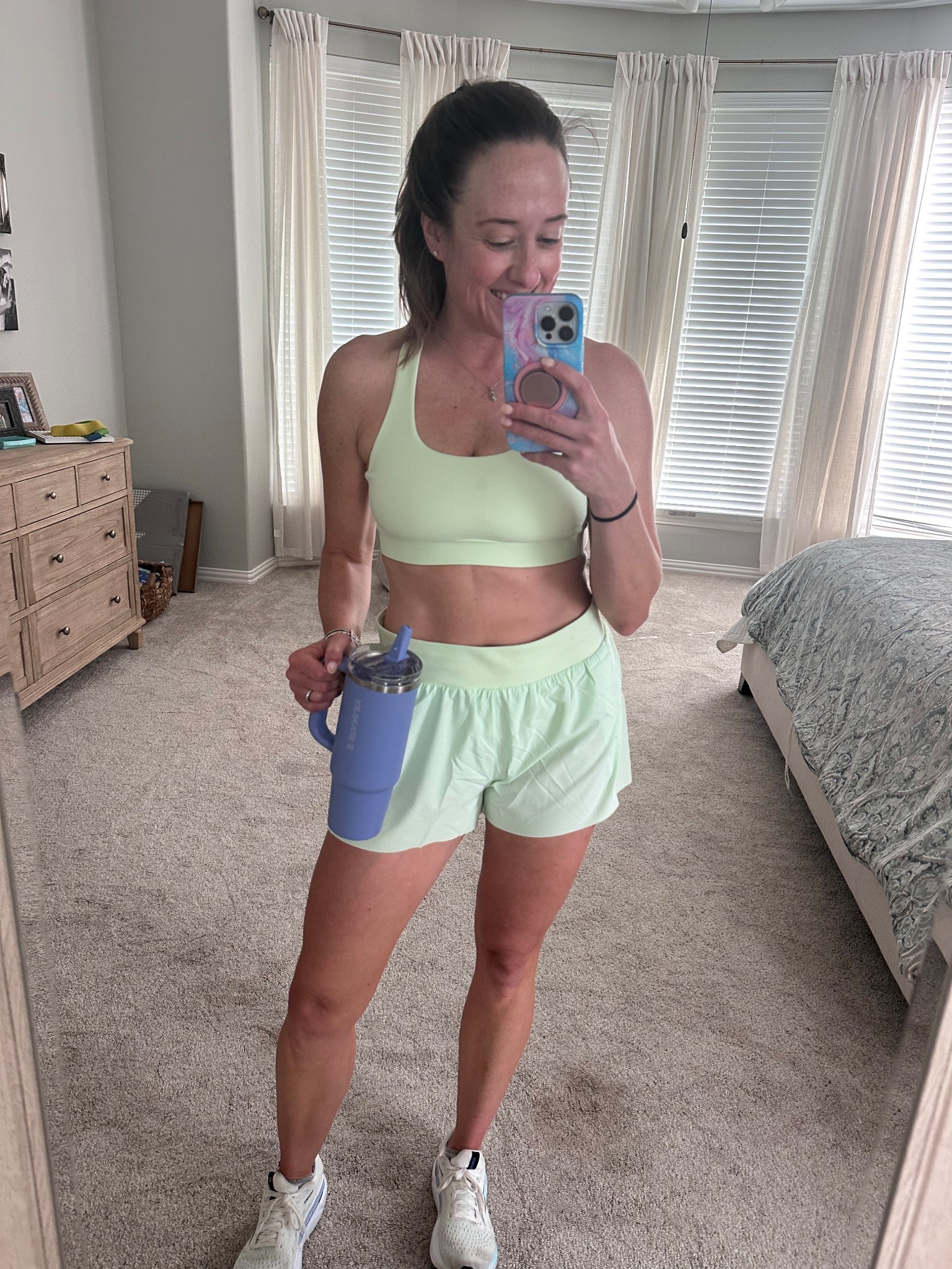 New set from athleta! Obsessed with this color! Medium in top and bottom!

#athleta #activewear 


#LTKActive