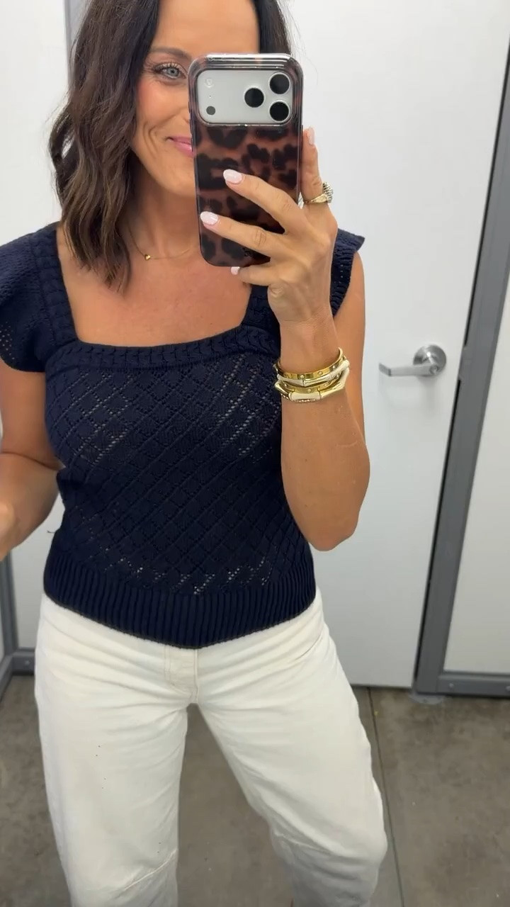 this walmart top is so cute 😍 love the little details on it!

@Walmart 
#WalmartFashion #WalmartFinds #WalmartStyle #AffordableFashion #LTKCreator