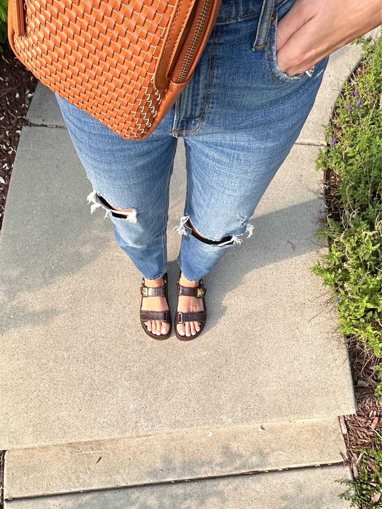 The most comfortable sandals and jeans!

#LTKshoecrush #LTKSeasonal #LTKBacktoSchool