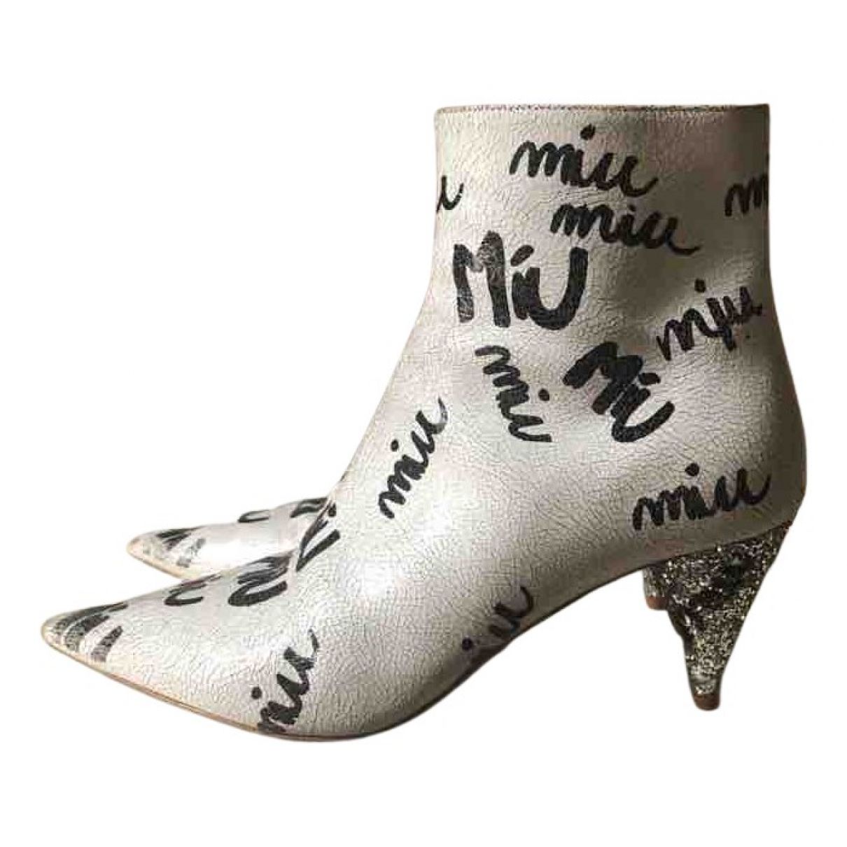 Miu Miu White Leather Ankle boots | Vestiaire Collective (Global)