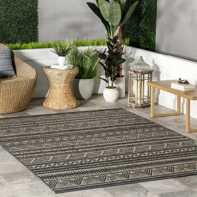 nuLOOM Maia Striped Tribal Indoor/Outdoor Area Rug, 8' x 10', Charcoal | Walmart (US)