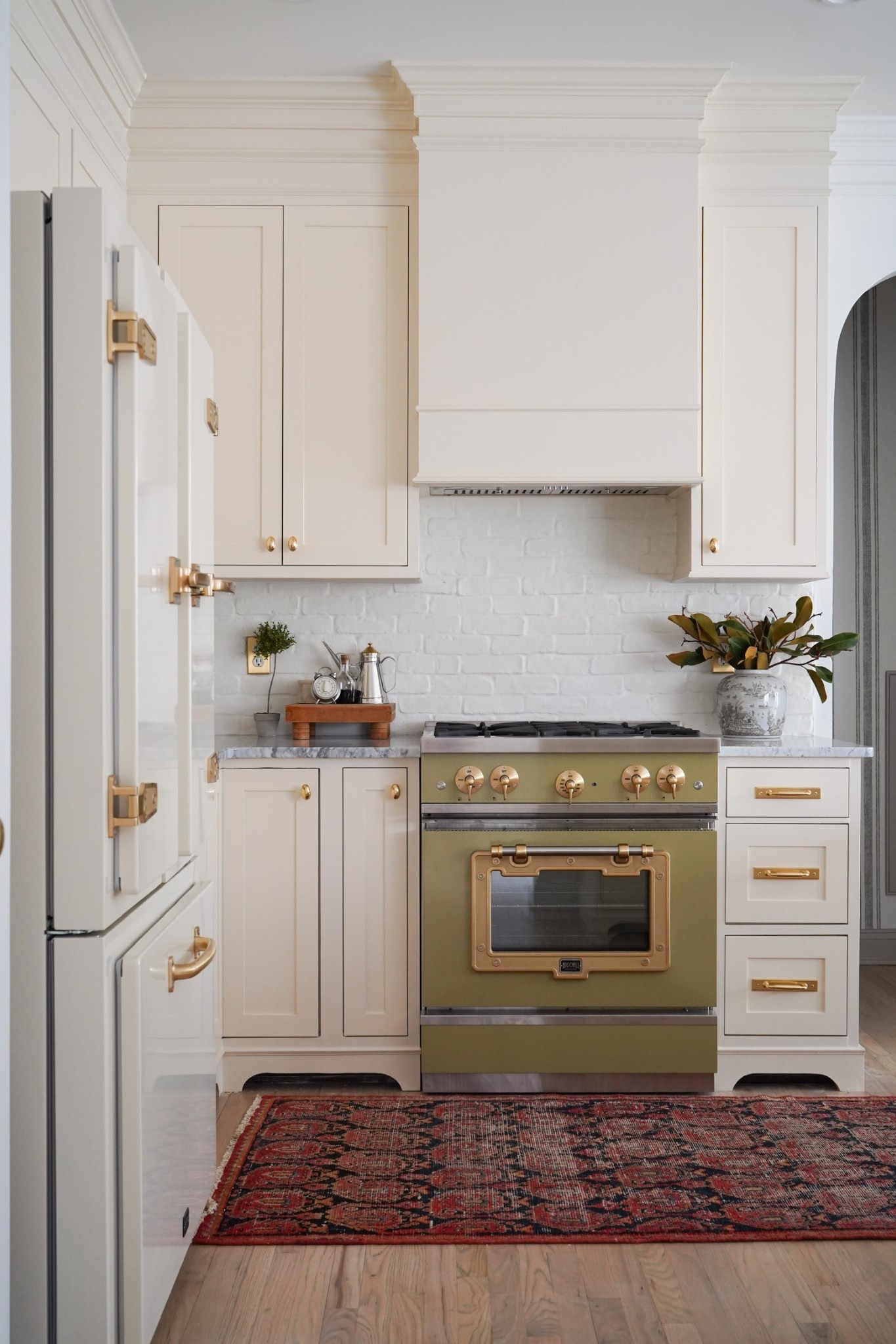 Still obsessing over this kitchen😍


#LTKStyleTip #LTKHome #LTKFamily