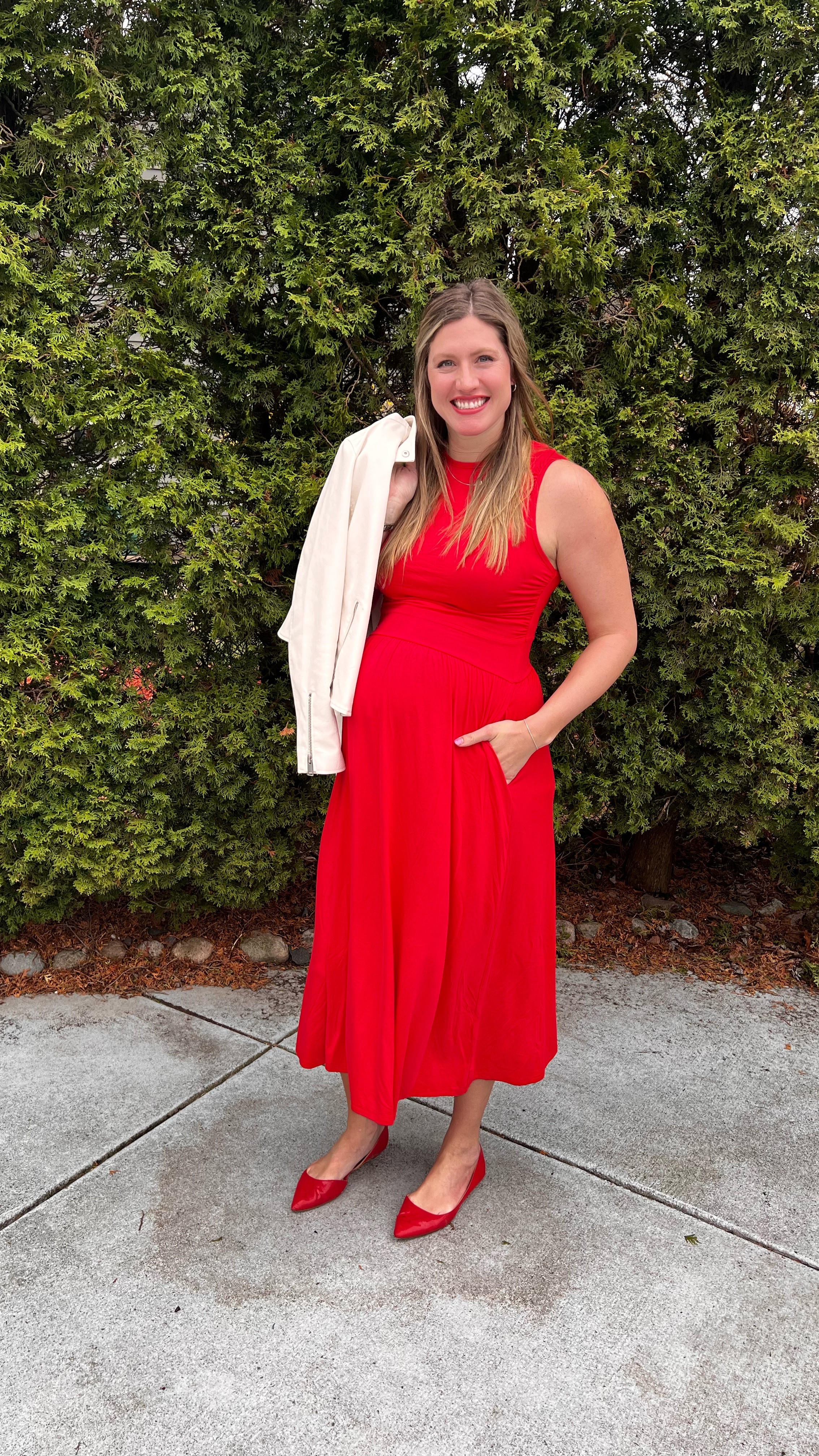 Non maternity Amazon dress that’s super tall friendly! Plus it has pockets and comes in great color ways. Under $40, I can’t wait to wear it without a bump. I wore this to church for Easter Sunday. 

#LTKFindsUnder50 #LTKMidsize #LTKBump