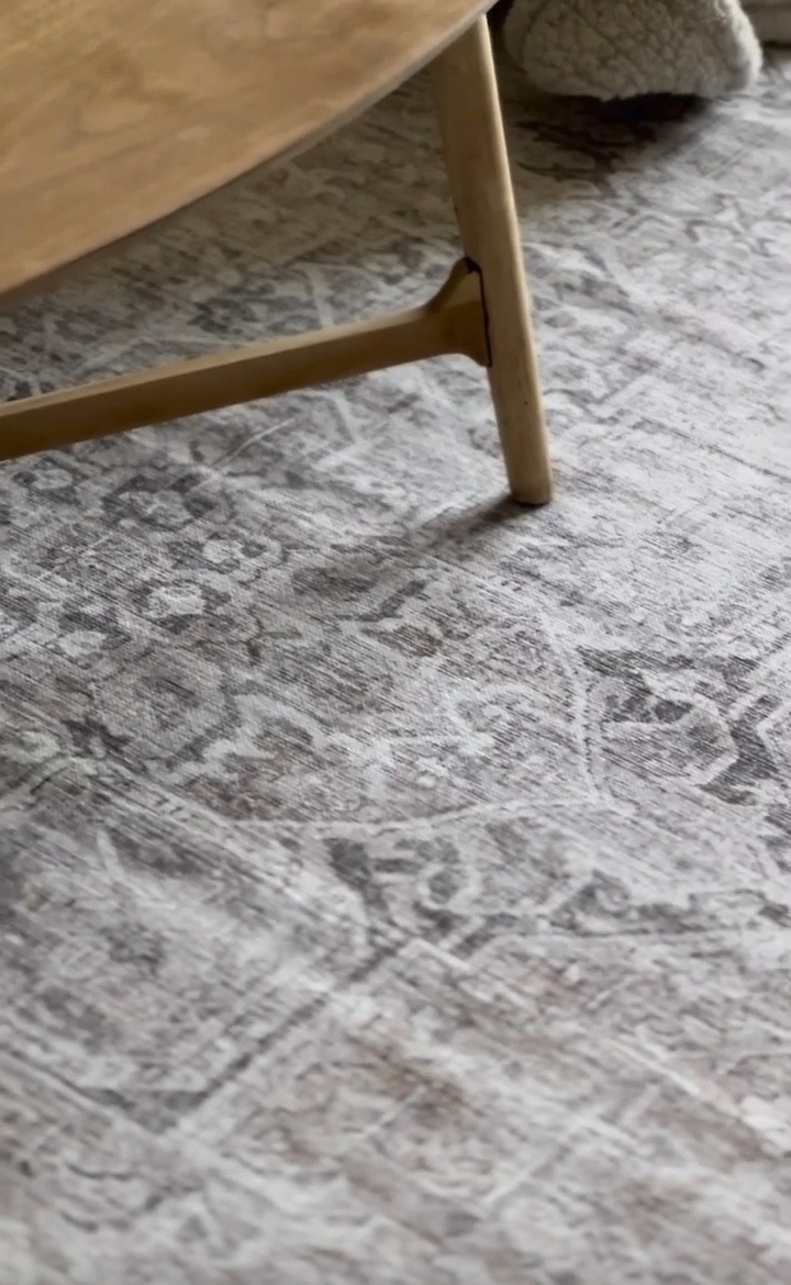 We’ve had our living room rug for 5 months now and it’s held up so well. Still one of the best purchases I’ve made for our home 🤎


#neutralhome #neutralhomedecor #homedecoronabudget #budgethomedecor #moderncottage #rustichome #vintagedecor #washablerug #neutralrug #livingroom

#LTKhome