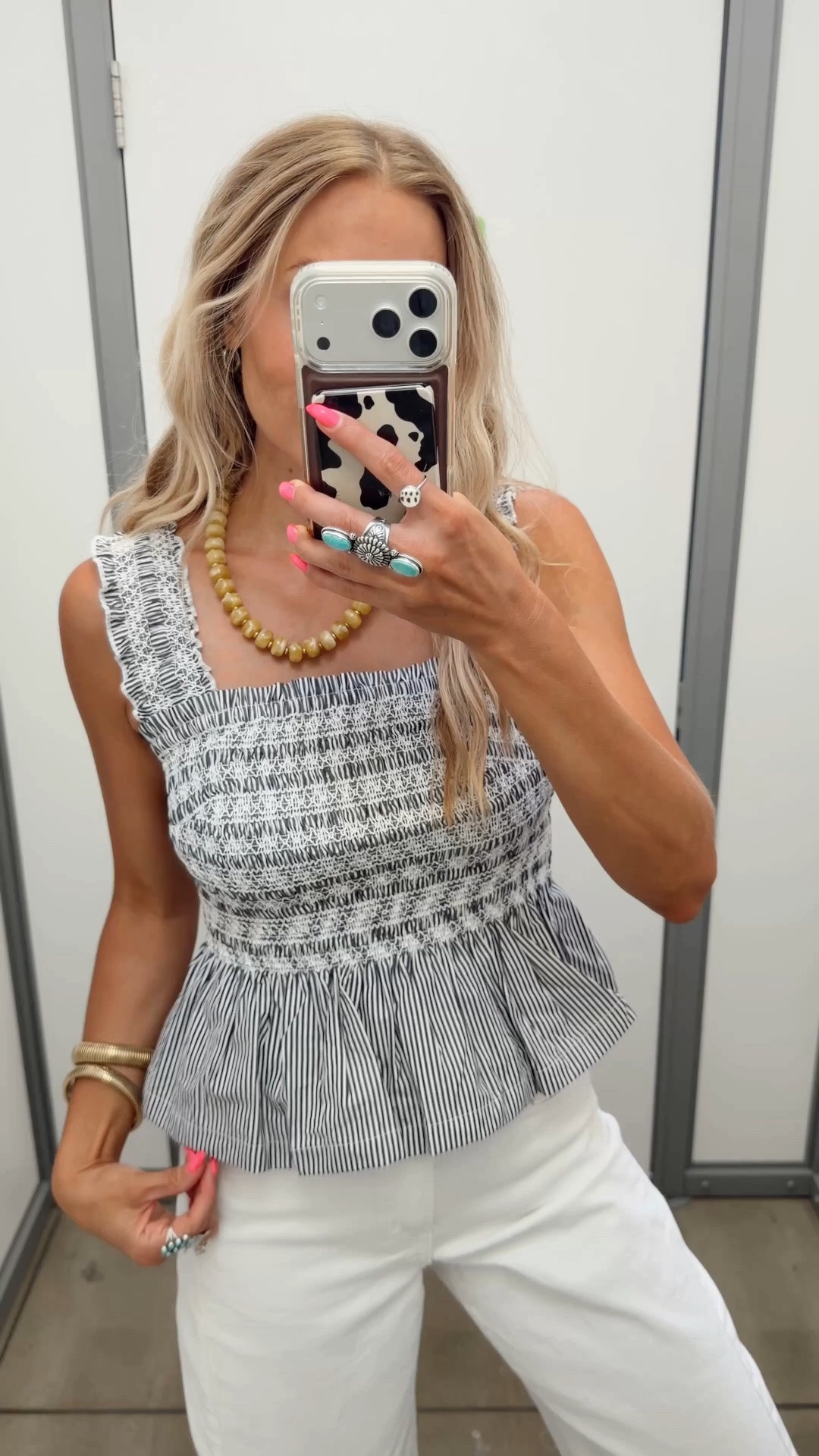 🤍 Anthro Inspired Top at Walmart for only $22 and I am in love 🤭🤍🙌🏼✨

I’ve paired with these cute white jeans and some accessories.

Wearing my tts (small)