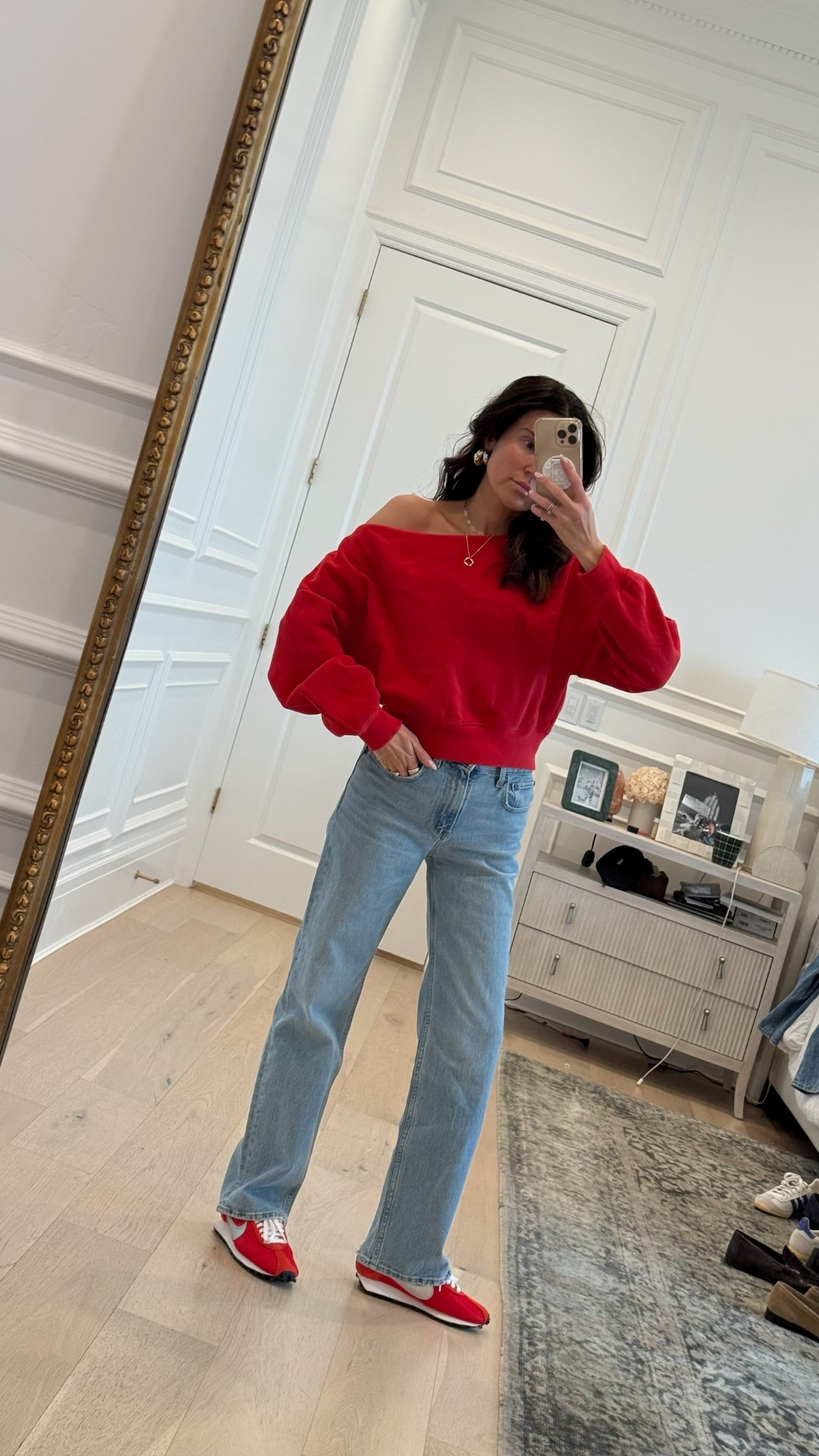 Obsessed with these off the shoulder sweatshirts from @abercrombie - a bunch of new colors for spring!! 

Spring outfit, Abercrombie jeans, red Nikes, casual outfit @nike

#LTKSeasonal #LTKdayinmylife #LTKgrwm