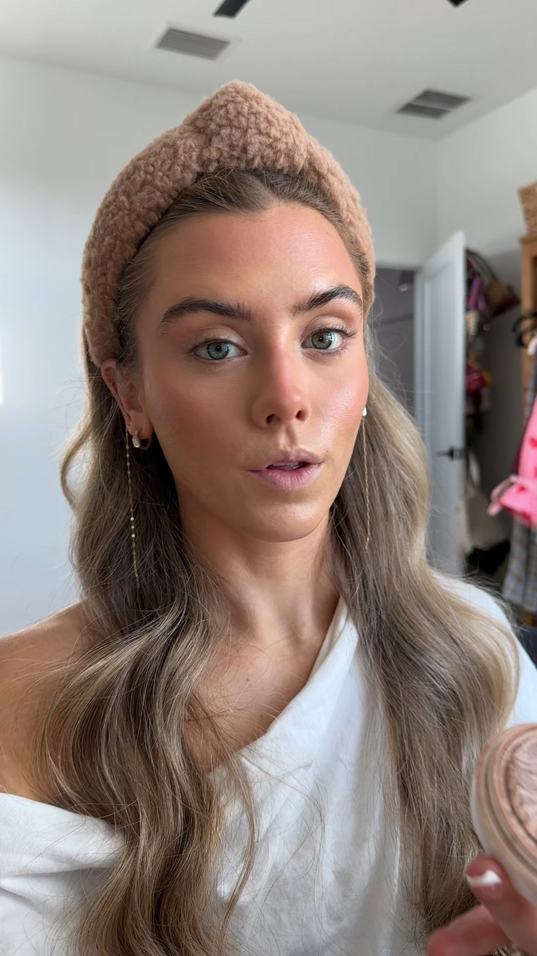 Dibs beauty my code is SLOANE. My favorite product is the dibs beauty baked bronzer in shade Carmel cappuccino but I also love spiced chai. Awaken sun-kissed skin with DIBS Beauty's Duet Baked Bronzer, a talc-free duo with jojoba, macadamia & hibiscus oil for a bronzed, blurred rolling glow @DIBS Beauty 

#LTKgrwm #LTKselfcare #LTKBeauty