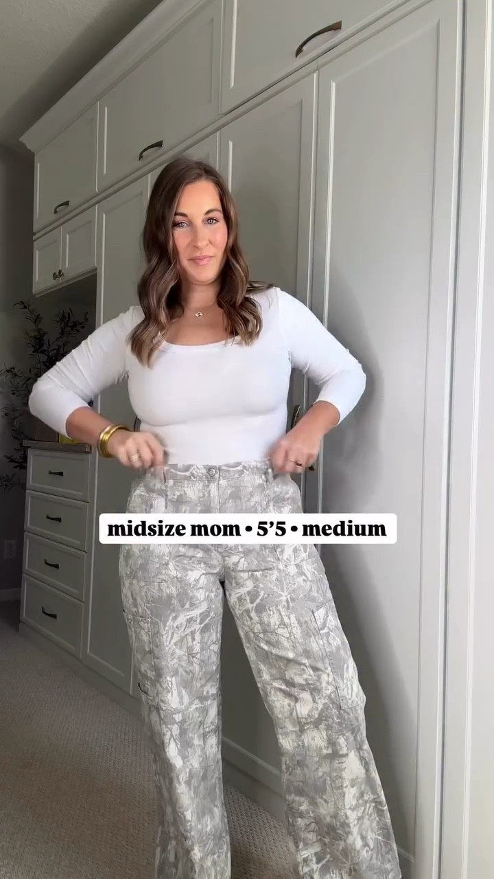 I now own 3 pairs of these elastic waist pants & they’re so comfy & easy to wear for spring!🤩🫶🏻 
#springoutfit #styleover30 #midsizestyle #casualstyle #walmartfashion

#LTKootd #LTKmomlife #LTKSeasonal