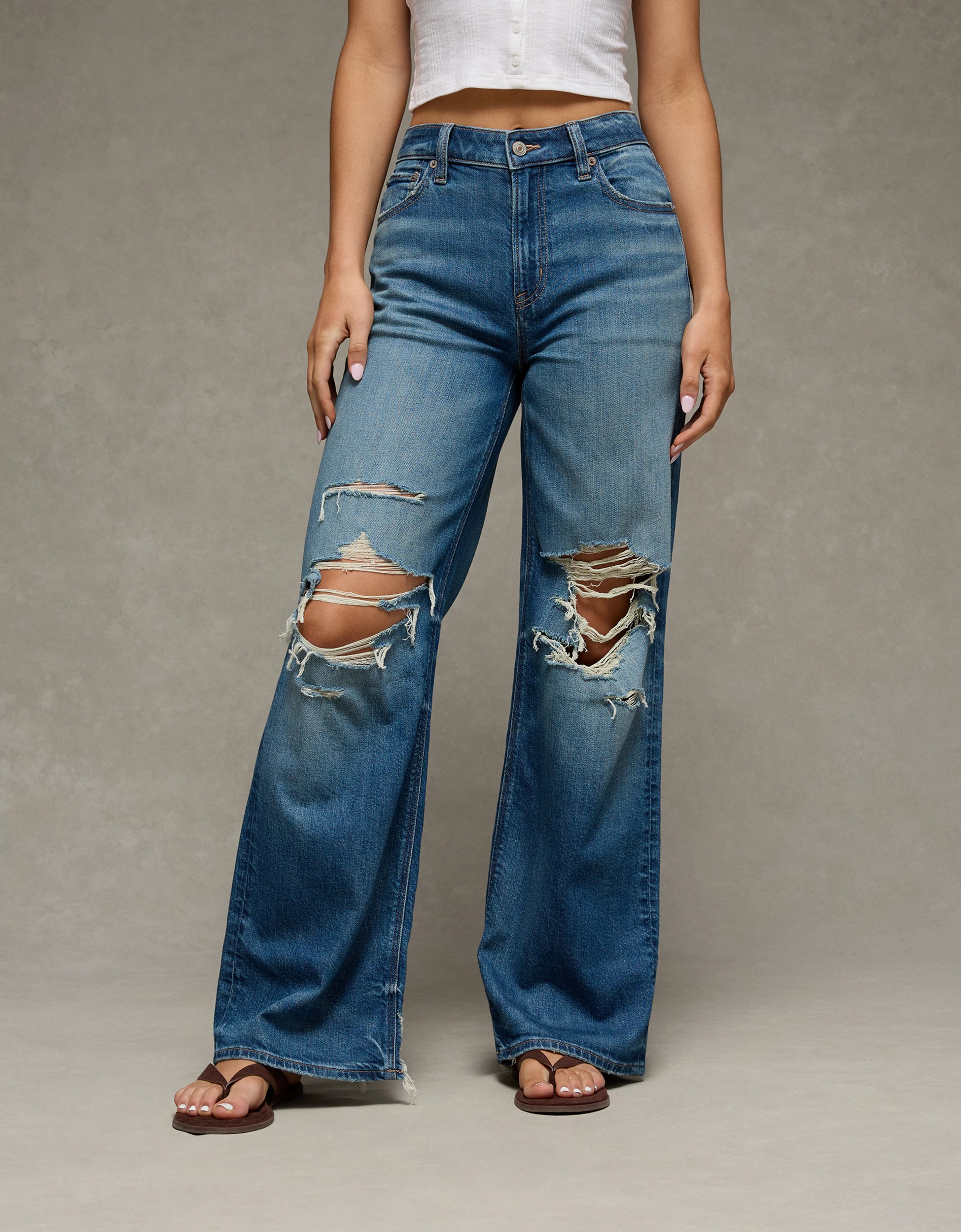 AE Super High-Waisted Baggy Wide-Leg Jean | American Eagle Outfitters (US & CA)