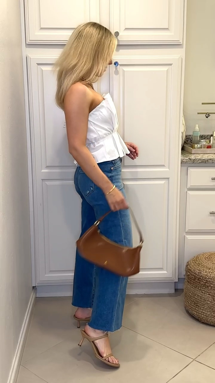 How cute is this Amazon top! 
Paige jeans 

#LTKdayinmylife #LTKootd #LTKSeasonal