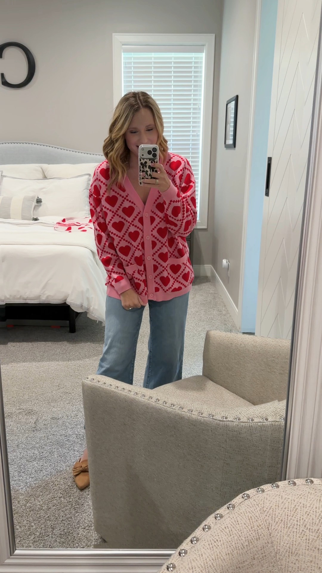 Loving this cardigan! It’s oversized and super soft! You can wear it open or buttoned up! 

#LTKmomlife #LTKValentine #LTKgrwm