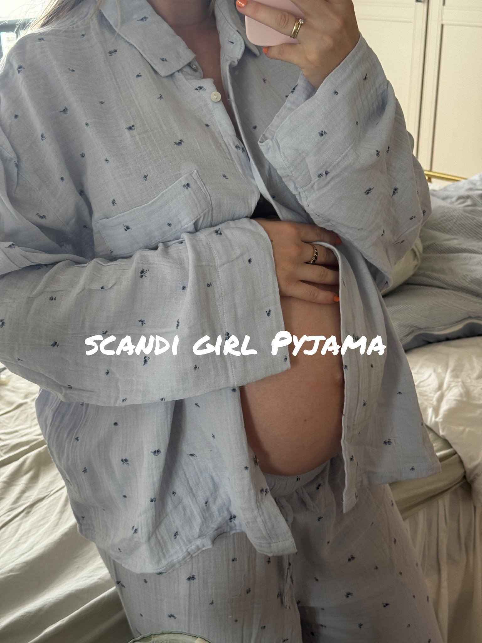 scandi girl Schlafanzug aus Musselin in hellblau, rosa oder grün. So cozy.

#scandigirl #hellblau #scandiaesthetic #musselin #hygge #loungewear 

#LTKsummer
