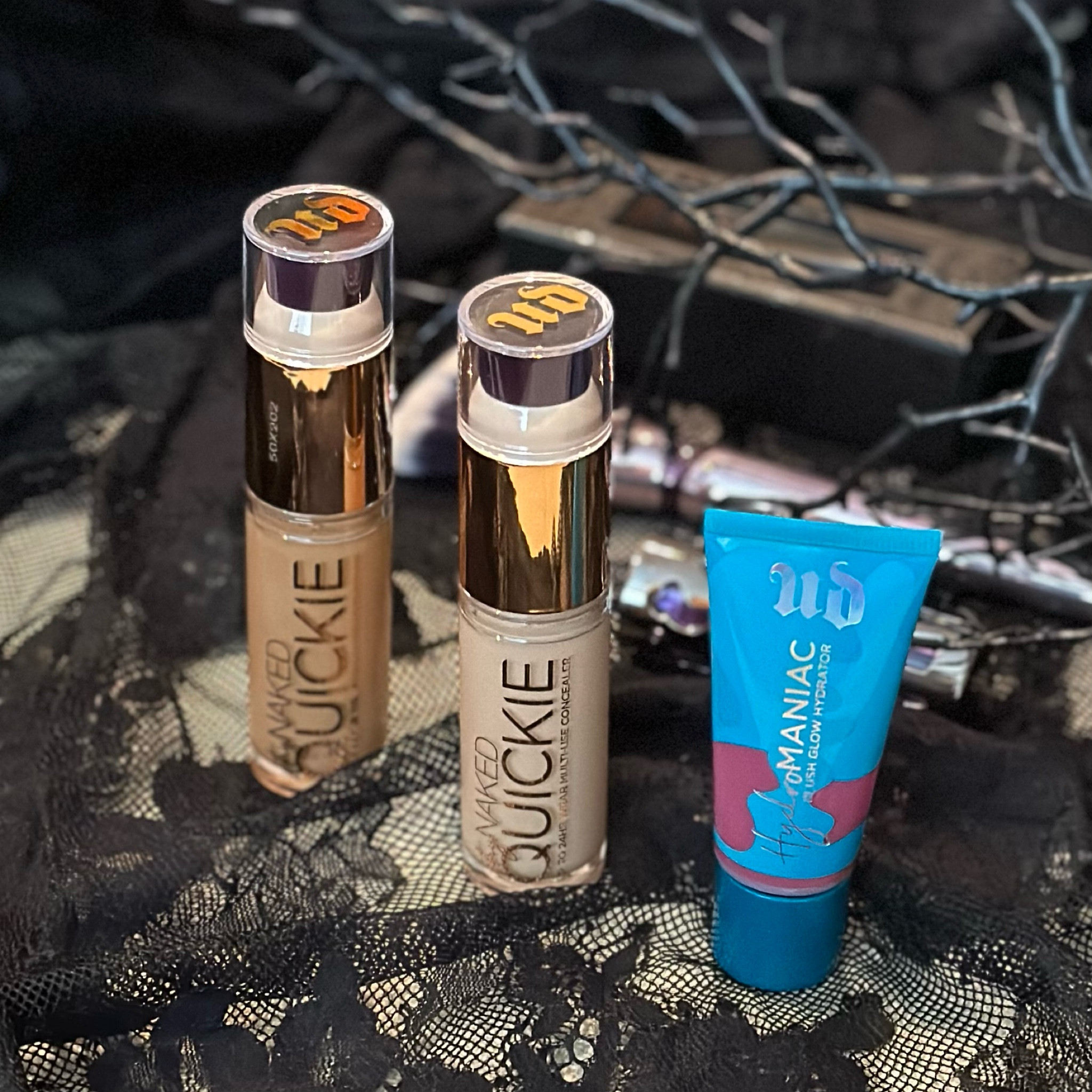 I received these beauties compliments of Urban Decay. Thank you!🫶🏼

🖤NEW HYDROMANIAC DEWY LIQUID BLUSH

More than just a flush, this liquid blush delivers a rosy glow that plumps cheeks up! Infused with kombucha and marula oil, each juicy shade offers 24-hour hydration – suited for all skin types, even mature skin or dry skin.  It is very easy to apply- two dots on each cheek using your fingers, brush, or blender – without wasting any product. It is travel-friendly and TSA-compliant.  Vegan, blendable, and buildable.  It comes in 6 shades.  I got shade UNHINGED.

Benefits:
*6 juicy, daring shades for all skin tones
*24-hour hydration
*Vibrant color for a perfect flushed look
*Skin-loving ingredients that nourish and hydrate
*Travel-friendly and TSA-compliant
*Needle-nose tip for precise application
*This non-comedogenic blush won’t clog pores

🖤QUICKIE 24HR FULL-COVERAGE WATERPROOF CONCEALER
Dual-ended, full-coverage concealer with a natural matte finish.  I got two shades to conceal + highlight/contour.  This is great to even skin tone and minimizes discoloration, spots and blemishes, acne scars, under-eye dark circles, redness, scars, and stretch marks. I love the dual-ended concealer that can be worn anywhere, perfect on the go.  The hydrating formula is perfect for a natural look.  I got shades 50NN medium and 70NN dark.

*Waterproof: don’t be afraid to get wet.
*Easy on the go: our dual-ended applicator features a built-in brush for coverage anywhere (literally).
*Long lasting: lasts up to 24 hours for all-day coverage. It’s gonna stay #cuzitsUrbanDecay
*You’re fully covered: our buildable, full coverage formula covers dark circles, acne + discoloration
*True skin look: with a natural matte finish, your skin is left looking like you
*Keeps your skin hydrated: infused with vitamin E for all-day hydration.

✨Overall, I enjoy using these products. Get them! Available at @urbandecay

#UrbanDecayProvidedProduct #SampleProductReceived 


#LTKbeauty #LTKover40 #LTKGiftGuide