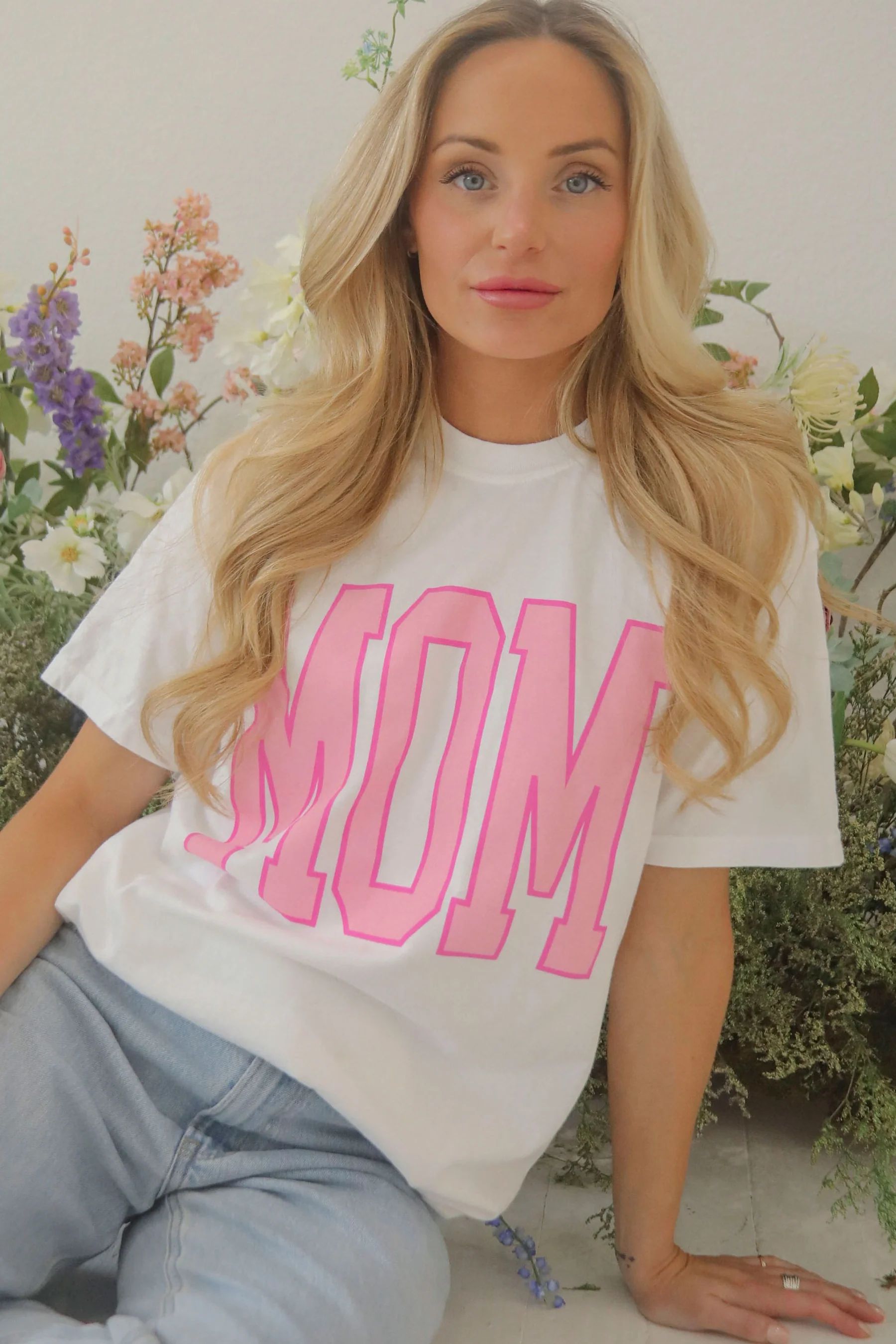 charlie southern: mom t shirt - pink | RIFFRAFF