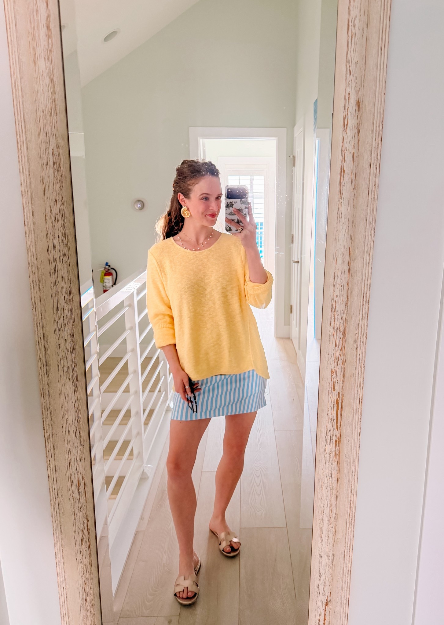 ADORING this beachy dinner look!! Butter yellow + blue and white stripes is a classic!! 🧈🩵

#LTKootd