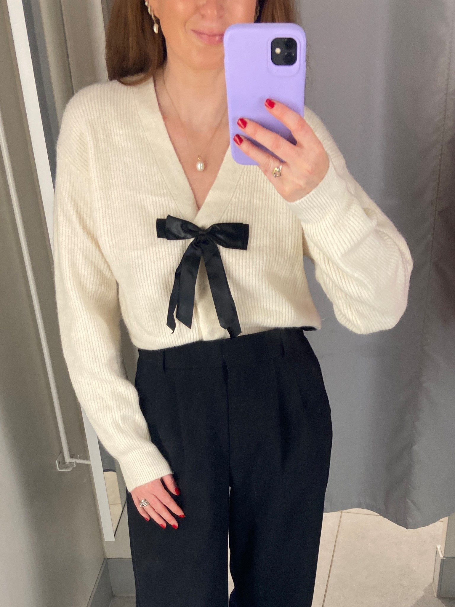 New in H&M the sweetest bow detail knit from H&M 🖤 A soft, feminine piece that’s perfect for everyday styling or to dress up for Christmas Party Drinks. Wearing a size small. ♥️ H m outfits, sweater weather, knitwear

#LTKwinter #LTKuk #LTKpartywear