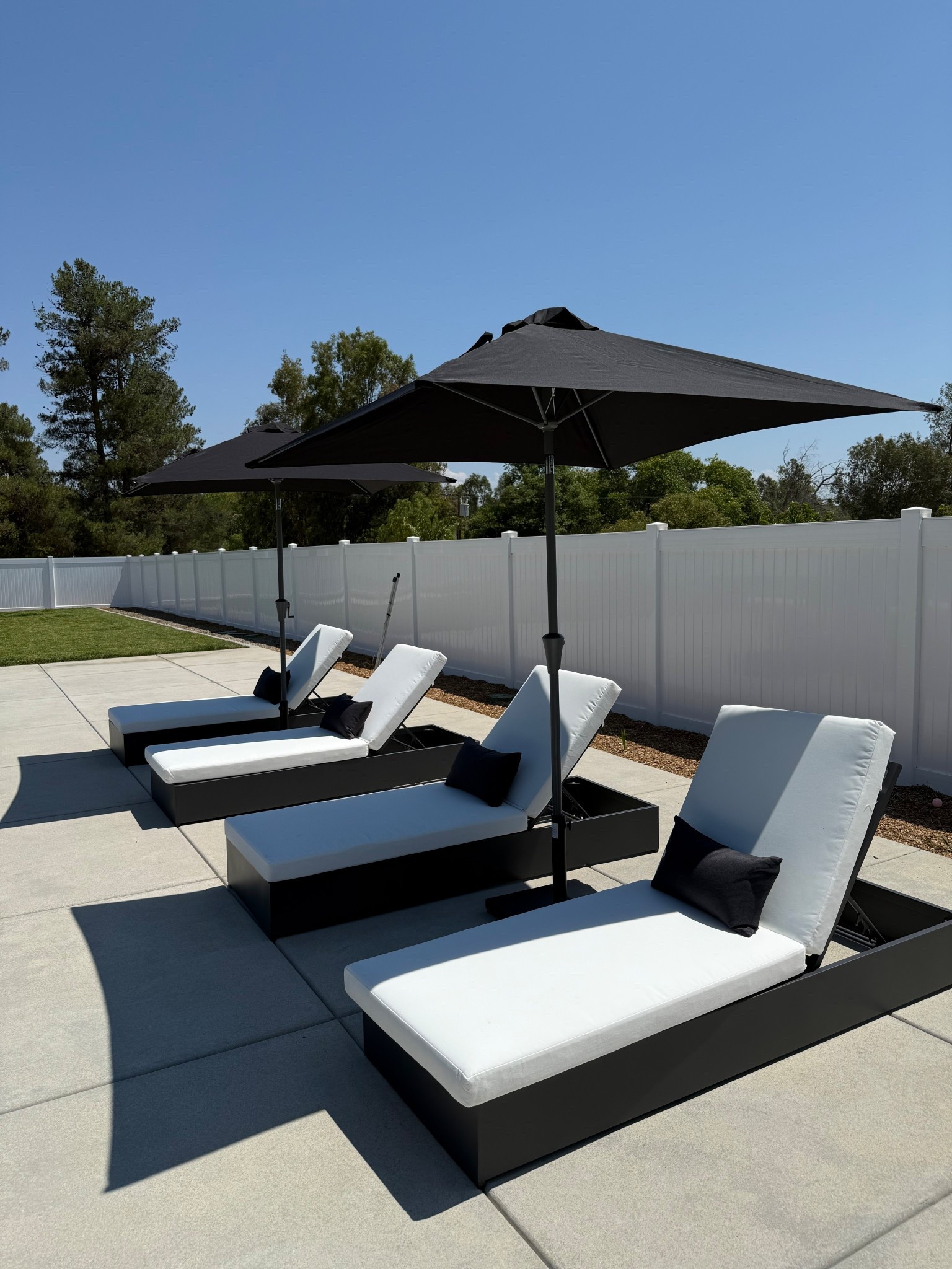 Chaise lounge pool side


#LTKHome #LTKSaleAlert #LTKSwim