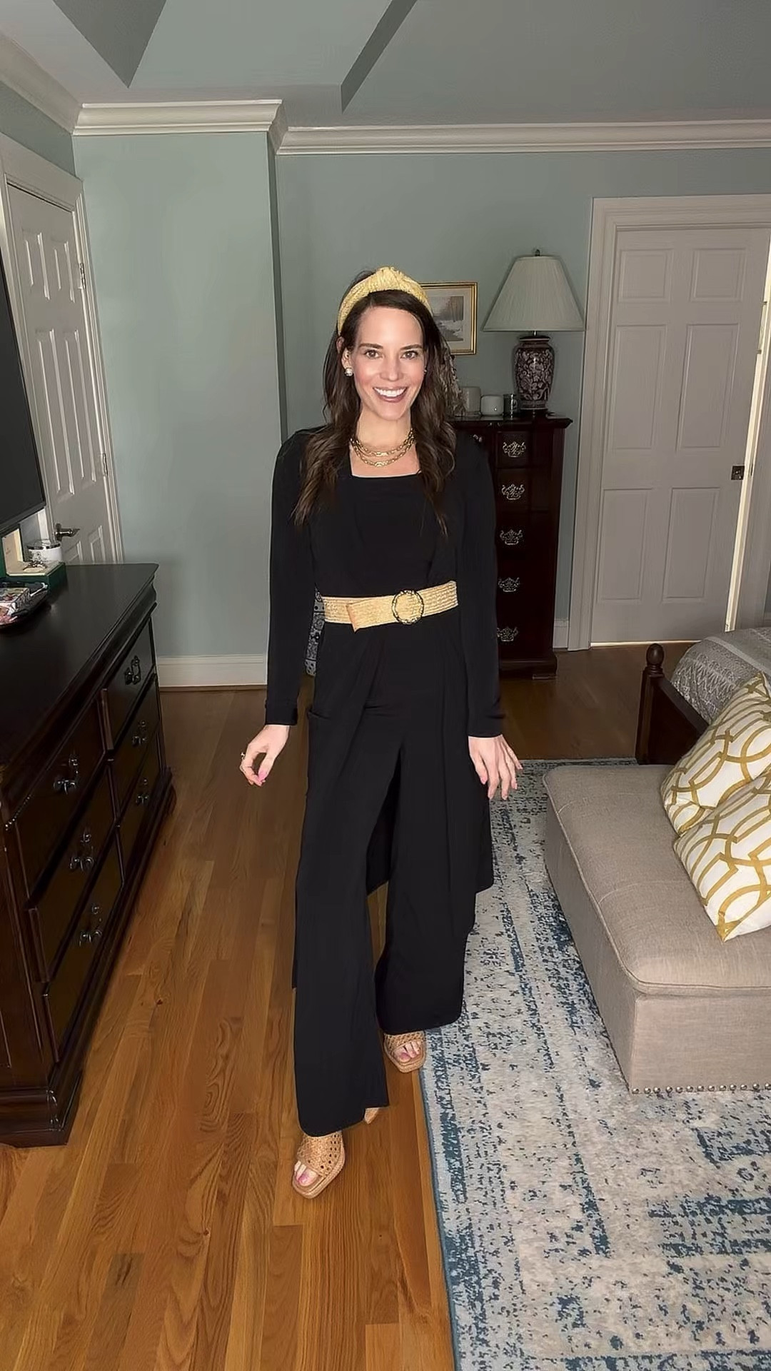 Elevated Black Set with Raffia Accessories 🖤✨


A classic black set styled with natural raffia accents for the prettiest spring-ready look 🤍🌾 The Brigitte Brianna Essential Set includes a tank, wide leg pants, and a long cardigan — such an easy, flattering, and versatile outfit.

I cinched it with a woven belt for shape and paired it with raffia platform sandals and a matching knotted headband for a polished, cohesive feel ✨ You can wear it loose and relaxed, belted for definition, or layer the cardigan for extra coverage.

It’s wrinkle-free, great for travel, and comes in multiple colors — truly a capsule wardrobe staple you’ll reach for again and again 🖤

Wearing a size S.

black matching set, modest fashion outfit, wide leg pants set, travel friendly outfit, wrinkle free clothing, neutral spring style, raffia accessories outfit, polished everyday look, chic capsule wardrobe essential

#LTKTravel #LTKootd #LTKOver40