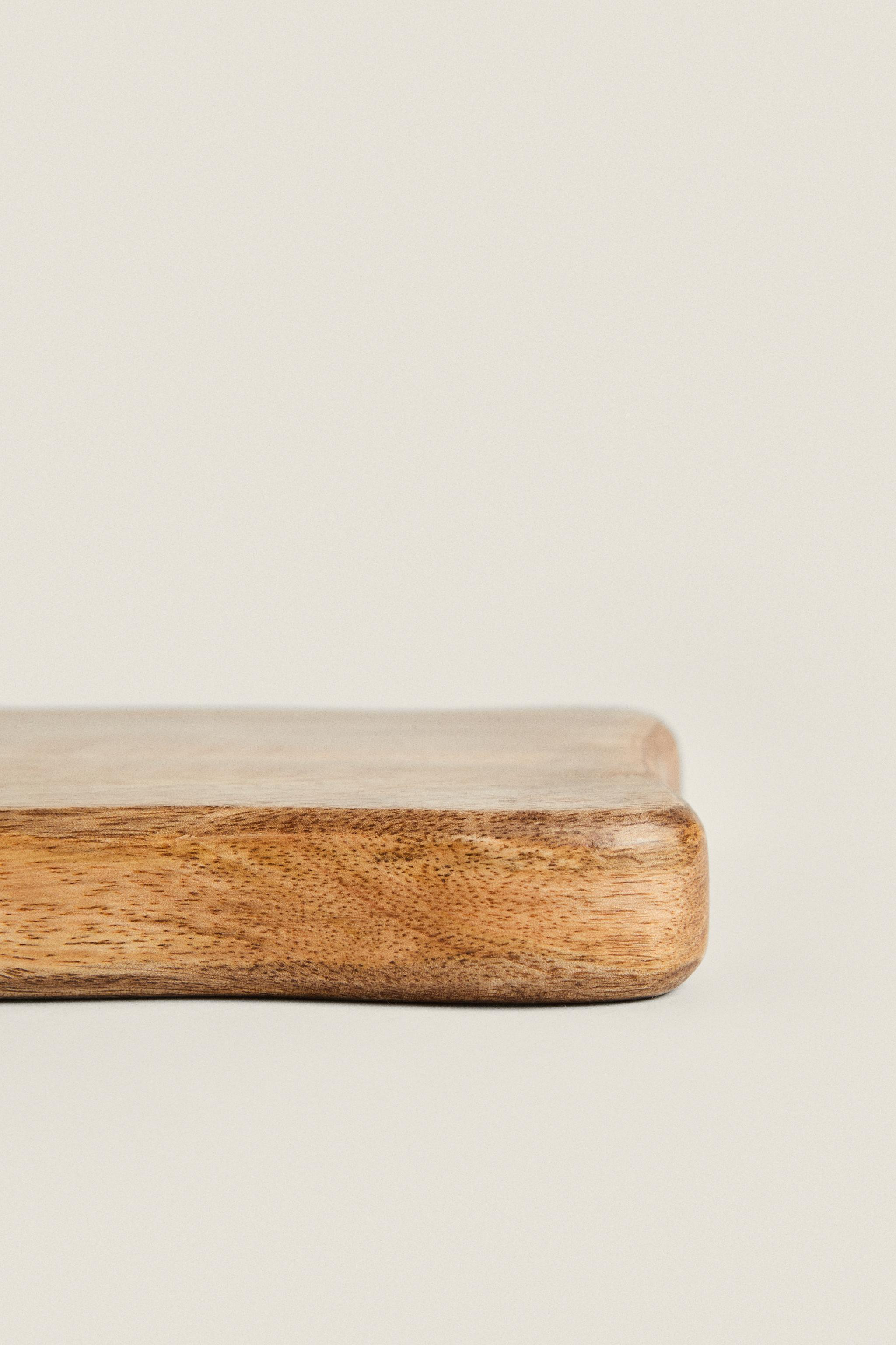 IRREGULAR WOODEN CUTTING BOARD | Zara US