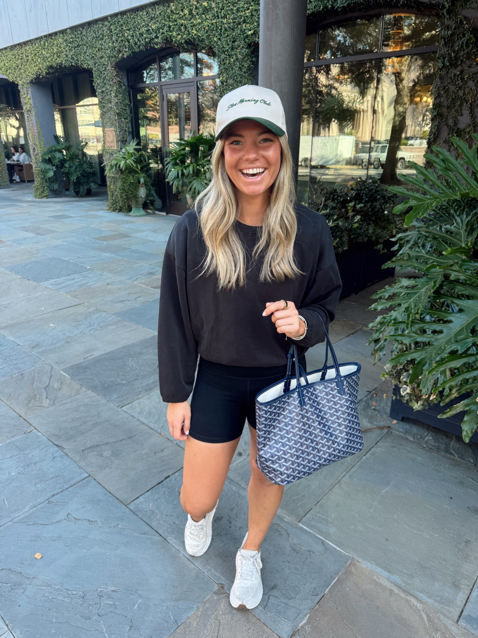 Exploring Charleston in the coziest athletic fit! Perfect for a day of sightseeing 🖤 #CharlestonStyle #AthleisureVibes #OOTD

#LTKFindsUnder50 #LTKActive #LTKStyleTip