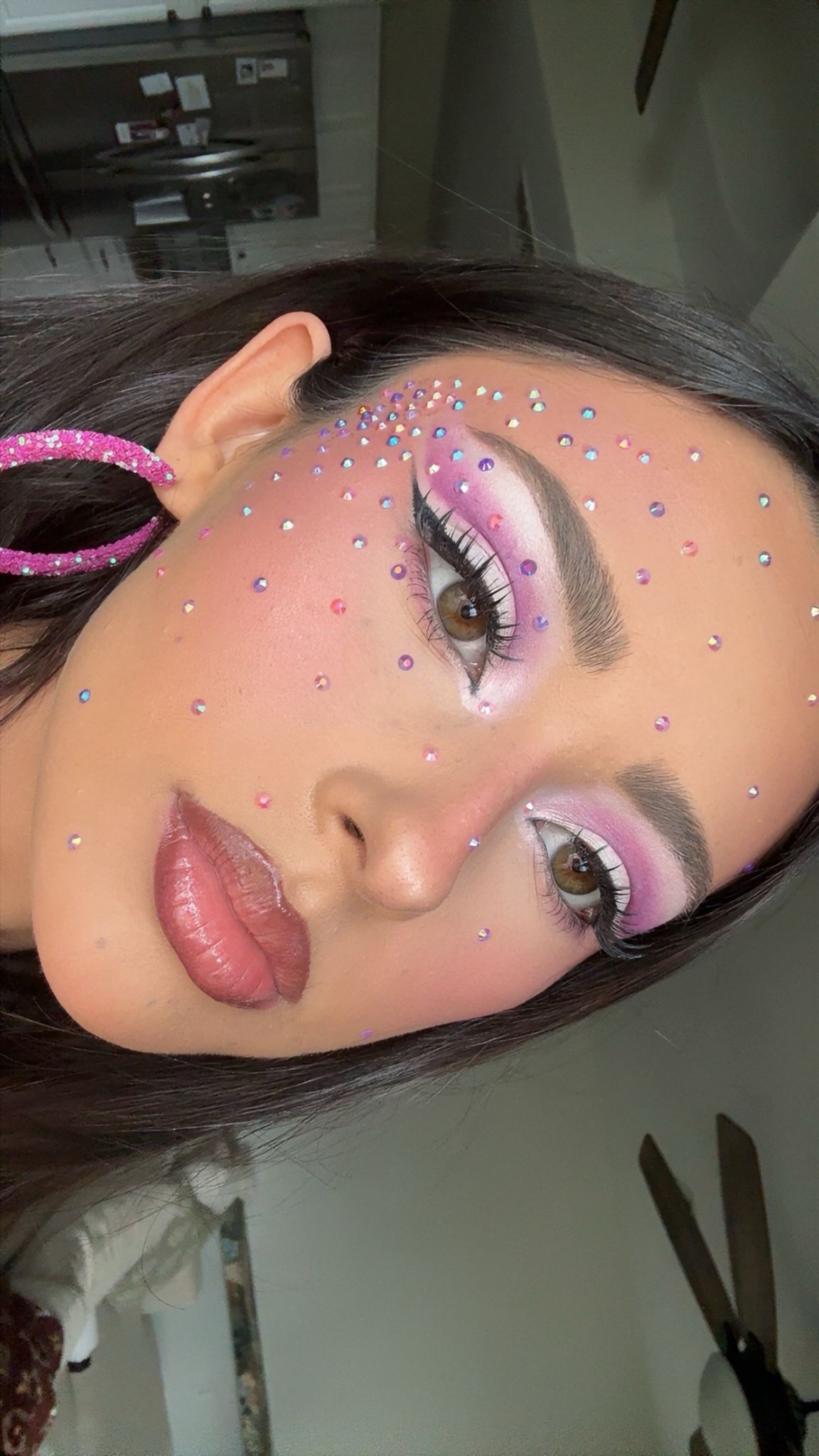 Zara Larsson makeup 🐬✨🌺

#LTKFindsUnder100 #LTKBeauty #LTKgrwm