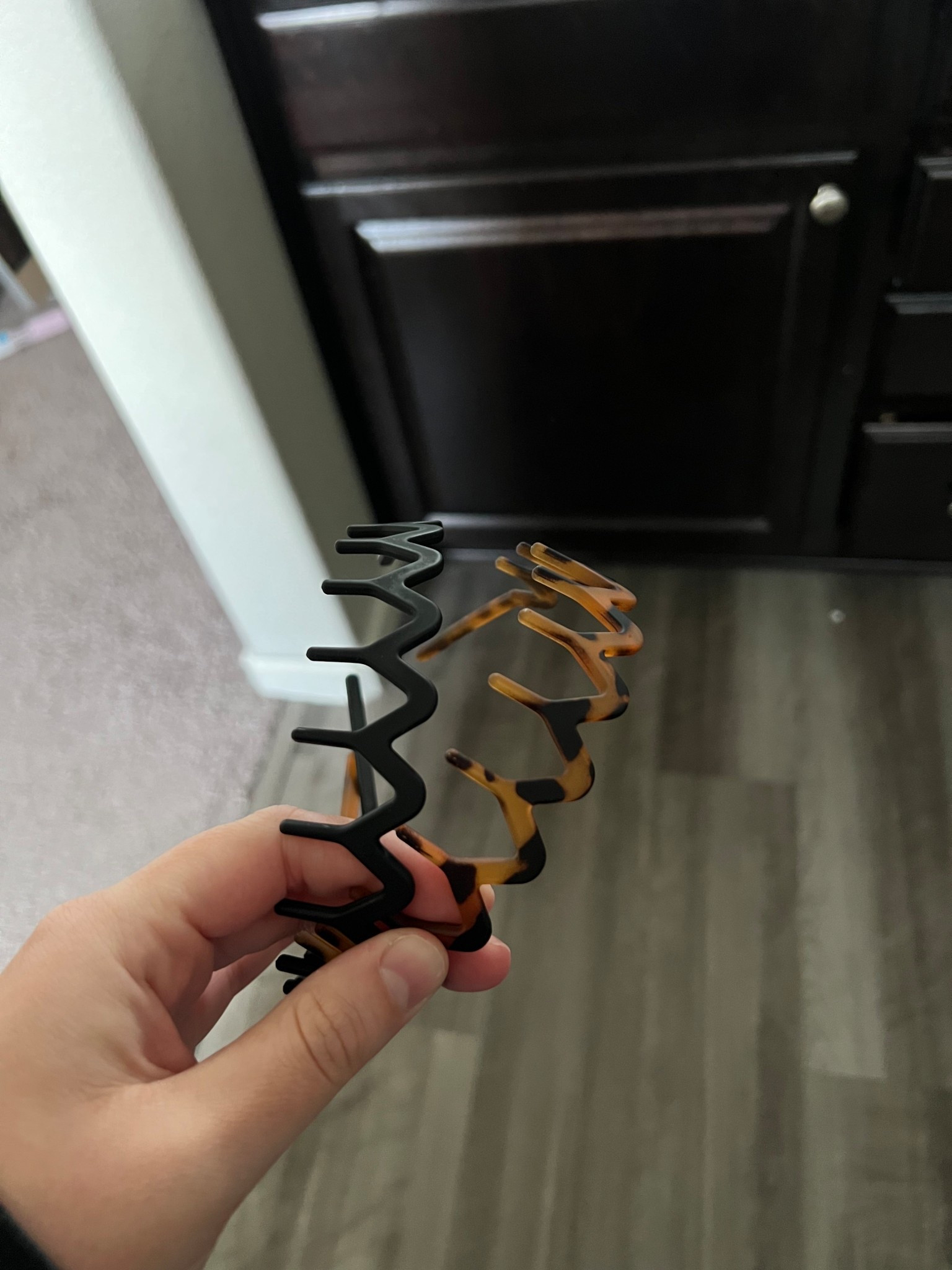 Zig-zag Headbands 

#LTKBeauty #LTKTravel #LTKSaleAlert