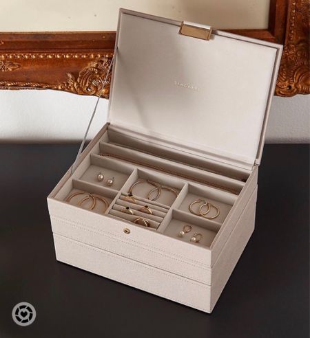Secretsofyve: Jewelry boxes for yourself or as gifts! Bridesmaids gift idea. 
#Secretsofyve #ltkgiftguide
Always humbled & thankful to have you here.. 
CEO: PATESI Global & PATESIfoundation.org
 #ltkvideo @secretsofyve : where beautiful meets practical, comfy meets style, affordable meets glam with a splash of splurge every now and then. I do LOVE a good sale and combining codes! #ltkstyletip #ltksalealert #ltkeurope #ltkfamily #ltku #ltkfindsunder100 #ltkfindsunder50 #ltkover40 secretsofyve

#LTKSeasonal #LTKhome #LTKwedding