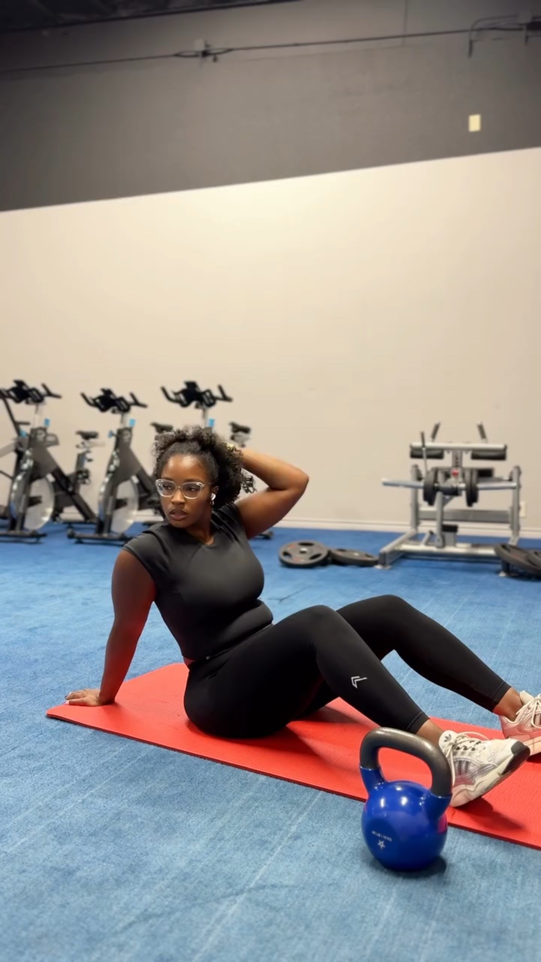 The best 30 minutes of my day! Added a 20 minute incline walk on the treadmill for a warmup and 5 minutes on the stair master to top it off. 😊 

#fullbodyworkout #exercise #30minuteworkout #quickworkout #momfitnessjourney #kettlebellworkout #dumbbellworkouts

#LTKActive #LTKFindsUnder50 #LTKMidsize