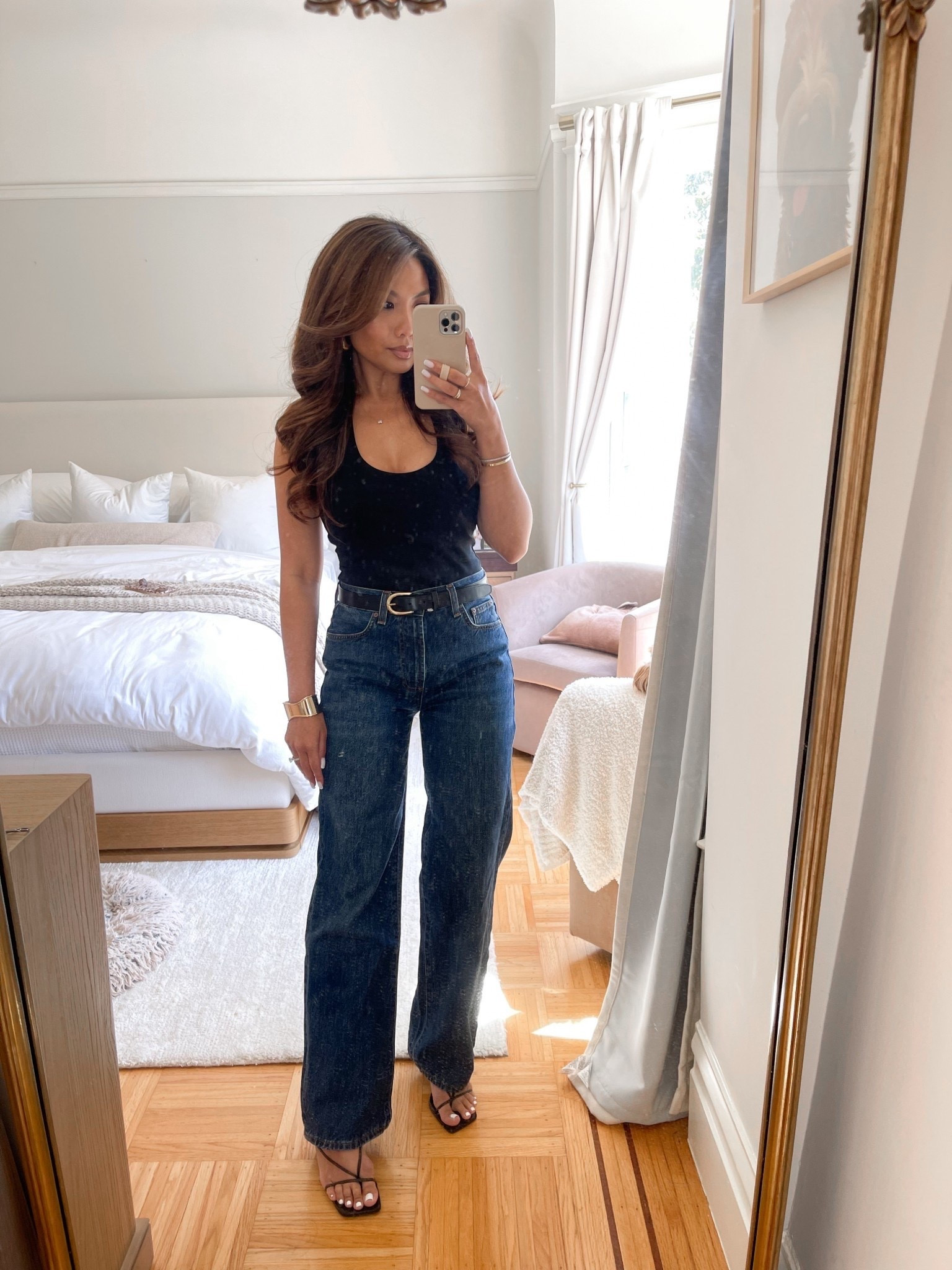 My favorite high rise wide leg jeans for fall and winter - the dark wash is perfect! The color is ‘be dark about blue’

Sizing:
Tank - small
Jeans - tts, 25, be dark about blue wash, regular length (they also come in short) the regular length is perfect to wear with a small heel or bootie

#LTKPetite #LTKootd